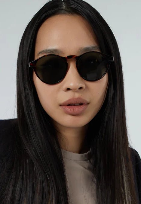 KOMONO - Devon - Tortoise - BACKYARD