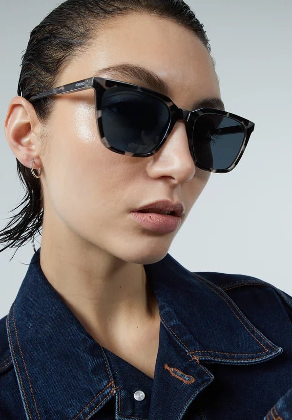 KOMONO - Jay - Acapulco - BACKYARD