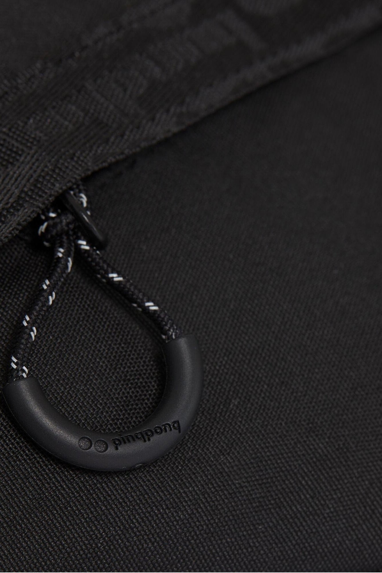 PINQPONQ - Brik Hipbag - Rooted Black - BACKYARD