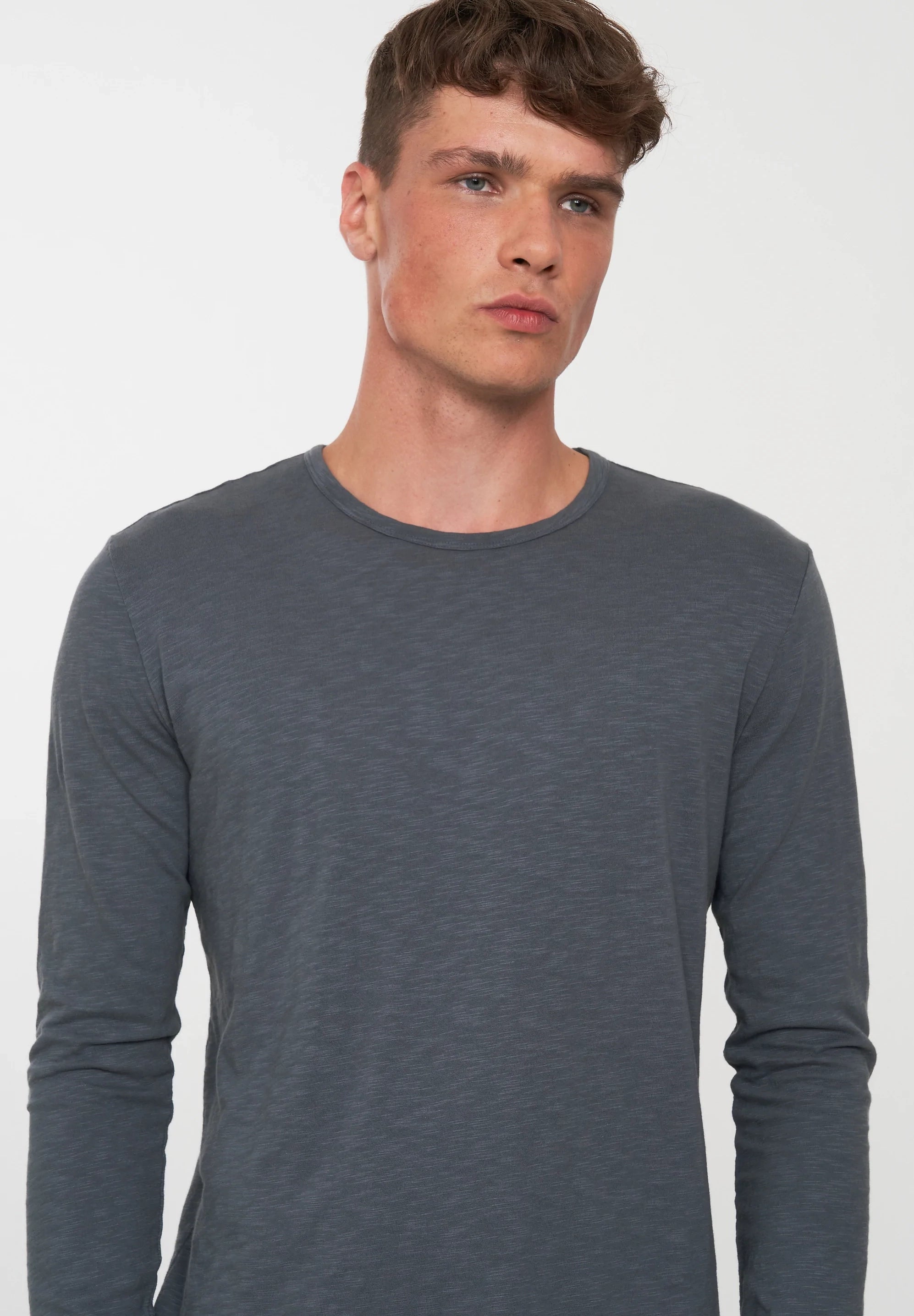 RECOLUTION - Maca - Dove Blue - BACKYARD