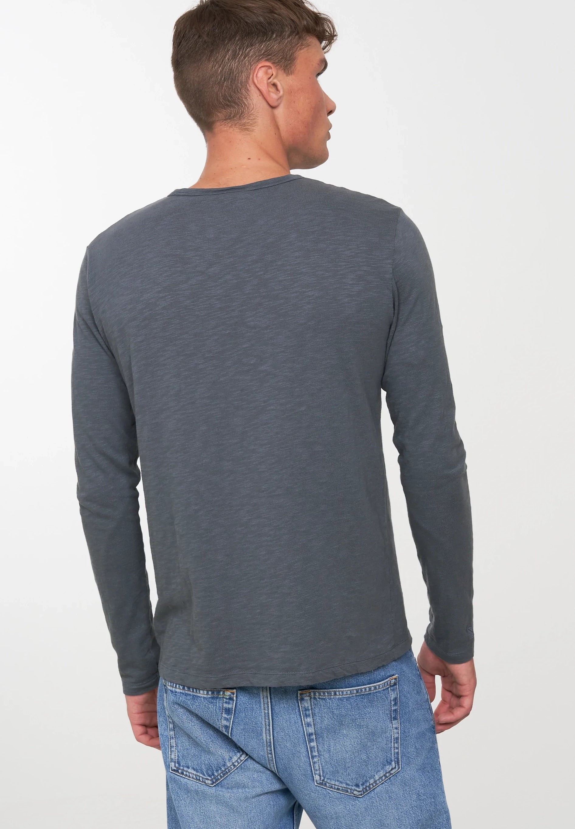 RECOLUTION - Maca - Dove Blue - BACKYARD