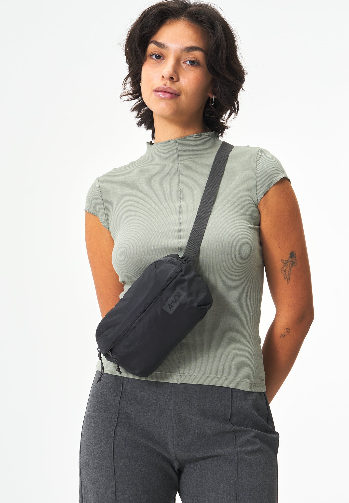 AEVOR - Hip Bag Ease - Ripstop Charcoal Black - BACKYARD