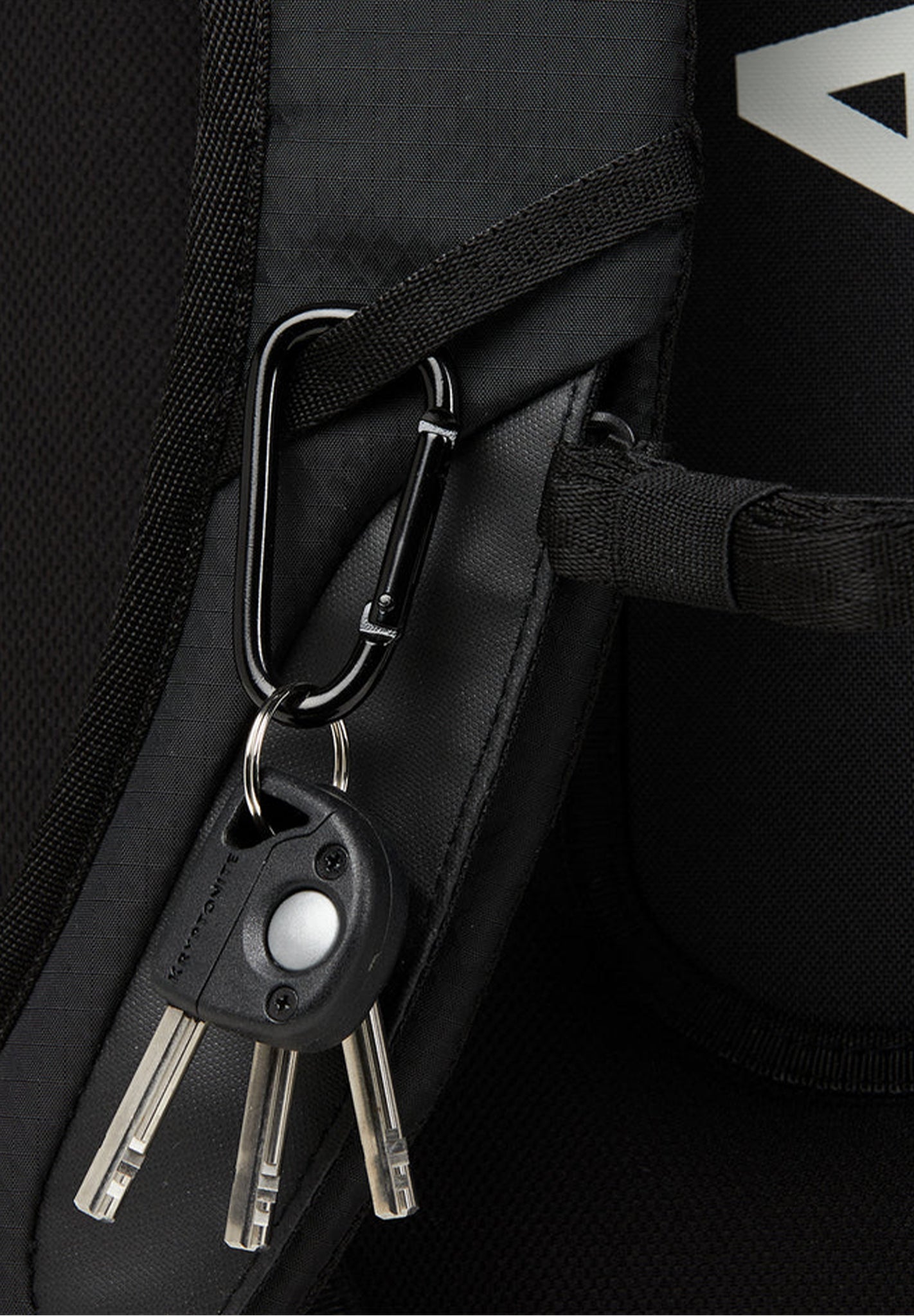 AEVOR - Travel Pack - Proof Black - BACKYARD