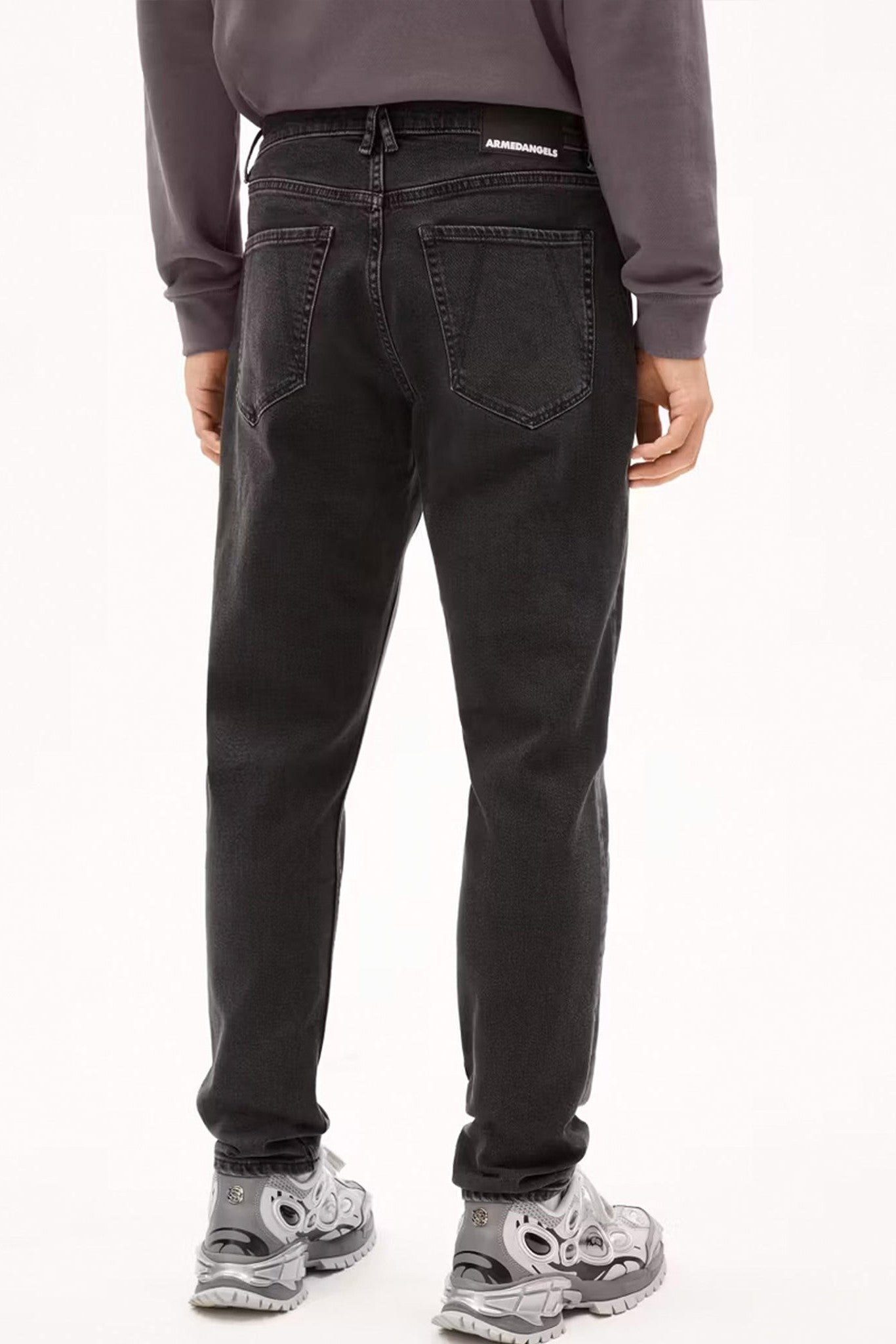 ARMEDANGELS - Aarjo Tarpa - Black Washed Authentic - BACKYARD