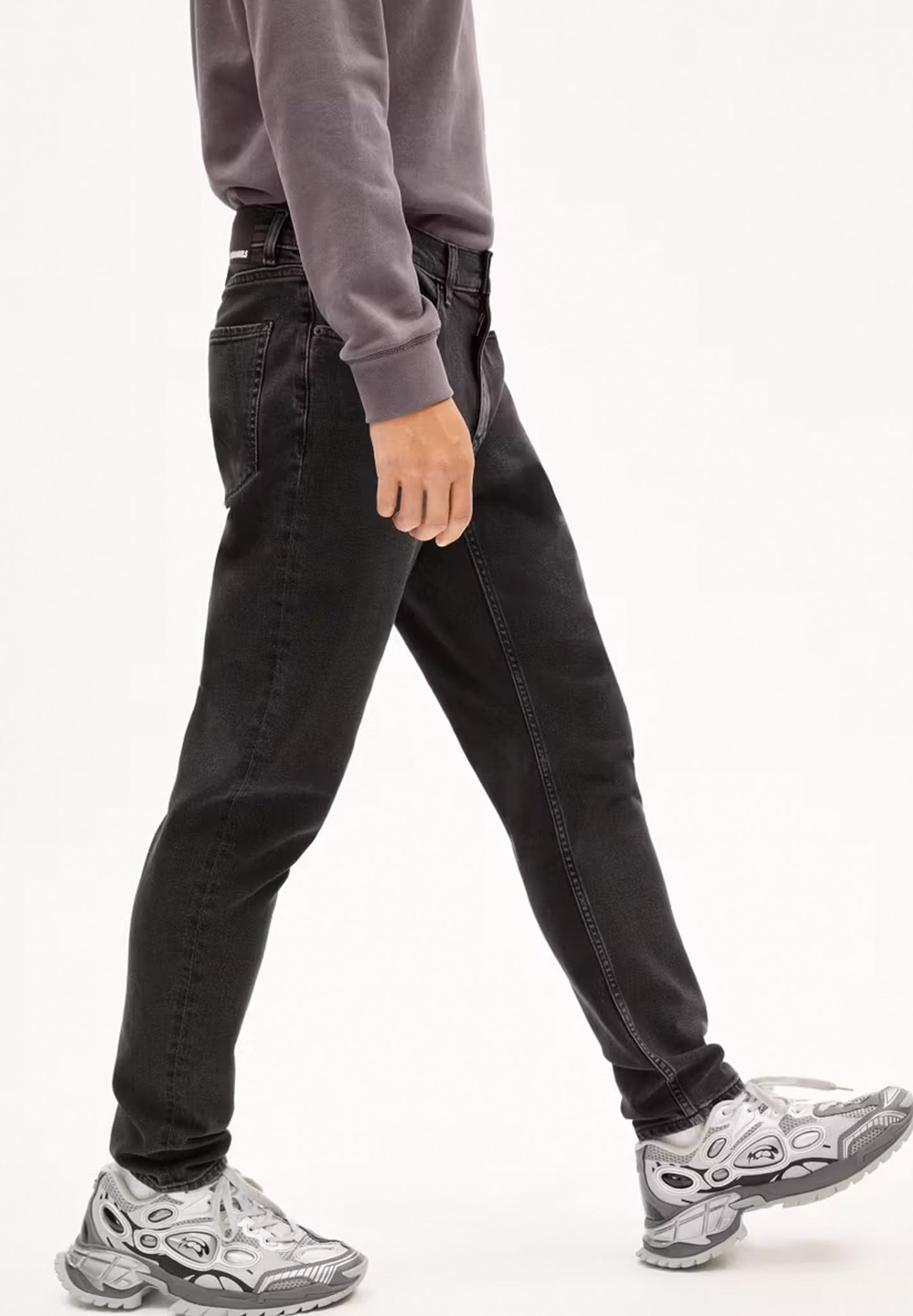 ARMEDANGELS - Aarjo Tarpa - Black Washed Authentic - BACKYARD