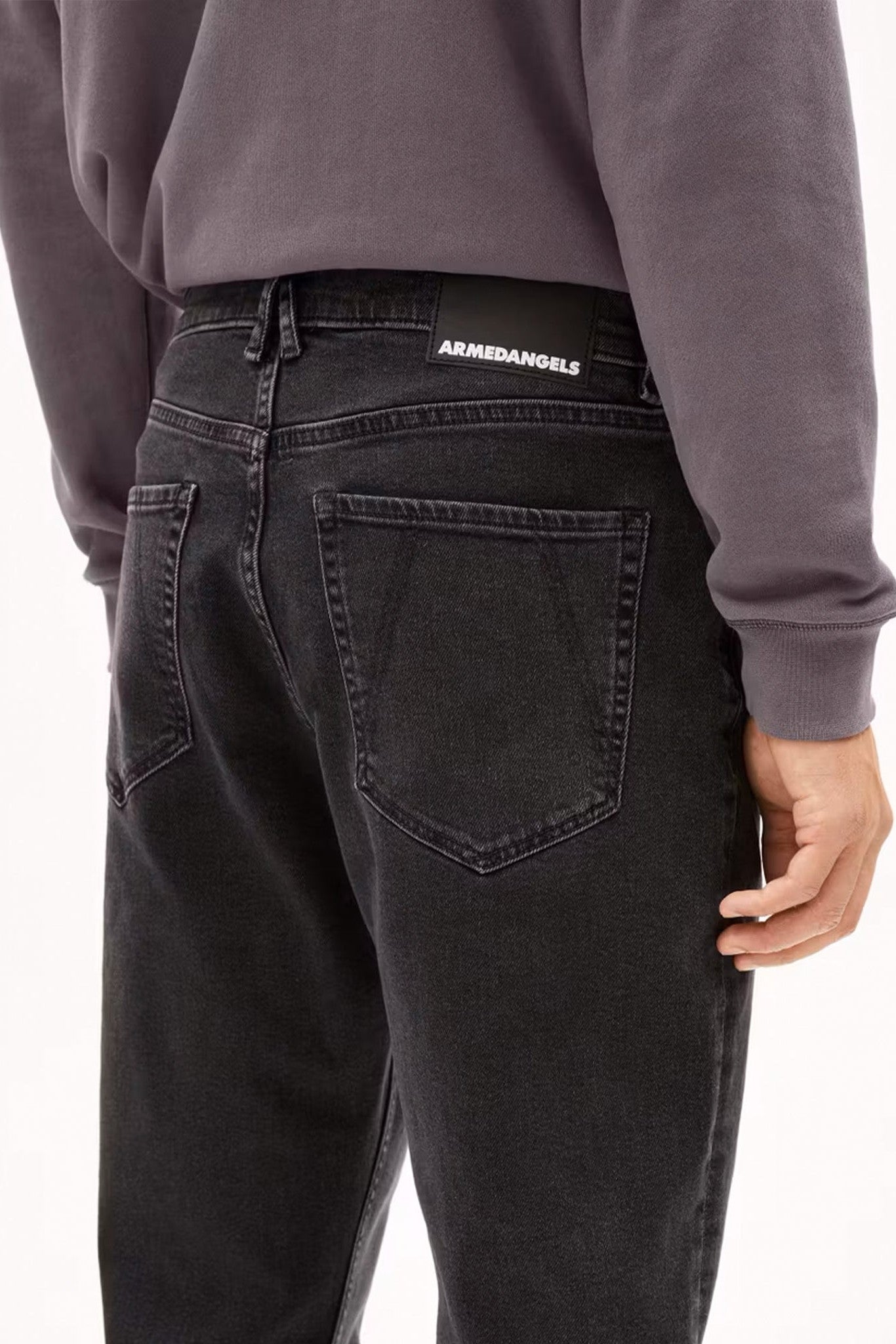 ARMEDANGELS - Aarjo Tarpa - Black Washed Authentic - BACKYARD