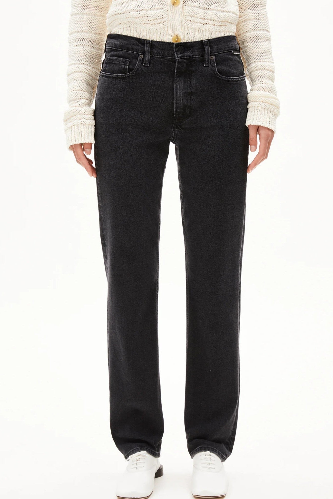 ARMEDANGELS - Carenaa - Ebony - BACKYARD