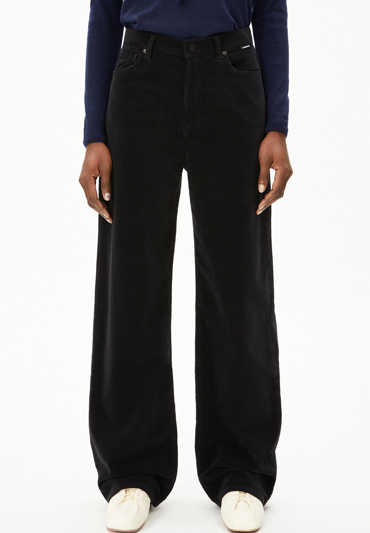 ARMEDANGELS - Enijaa Velvet - Black - BACKYARD