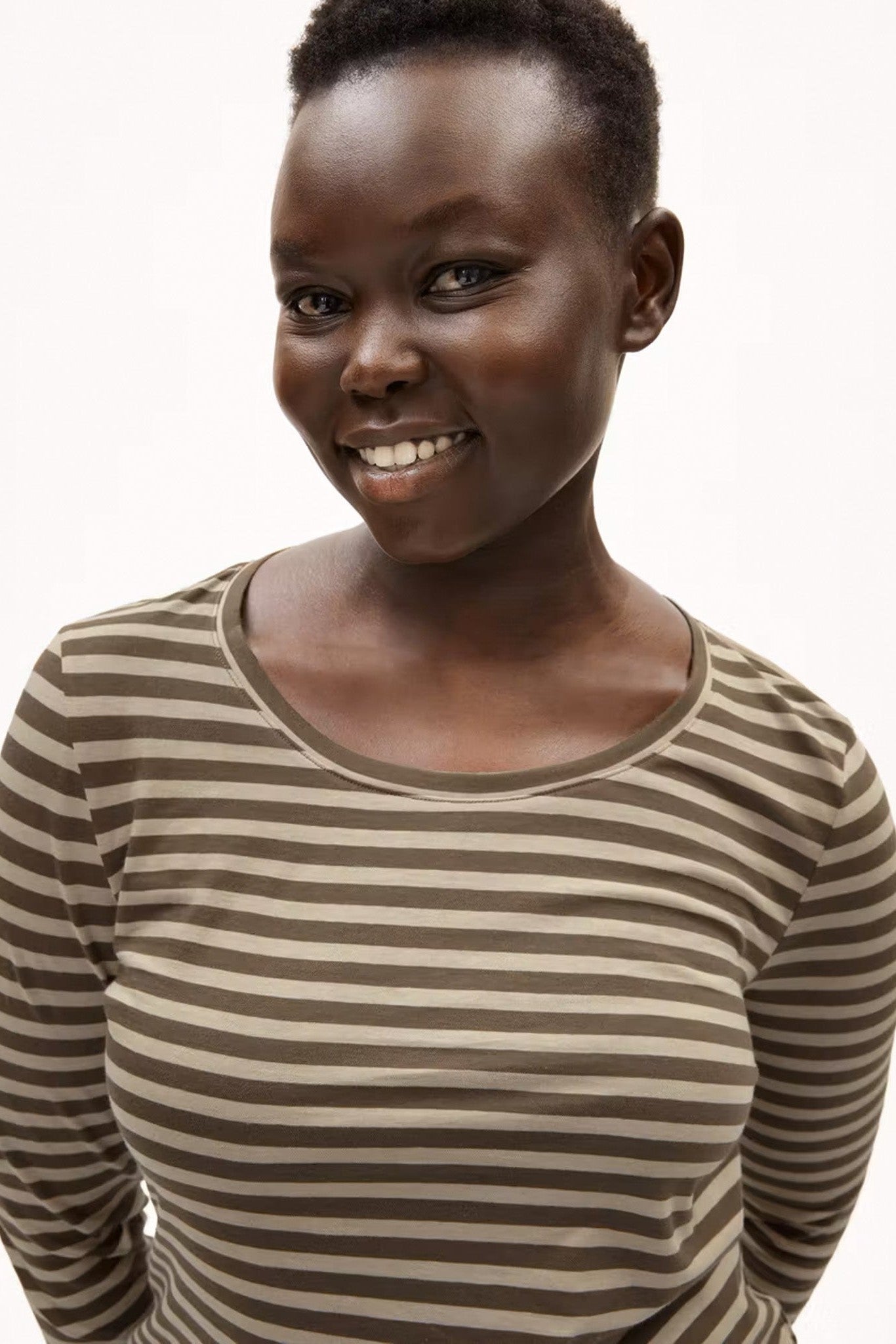 ARMEDANGELS - Enriccaa Stripes - Gravel Dried Moss - BACKYARD