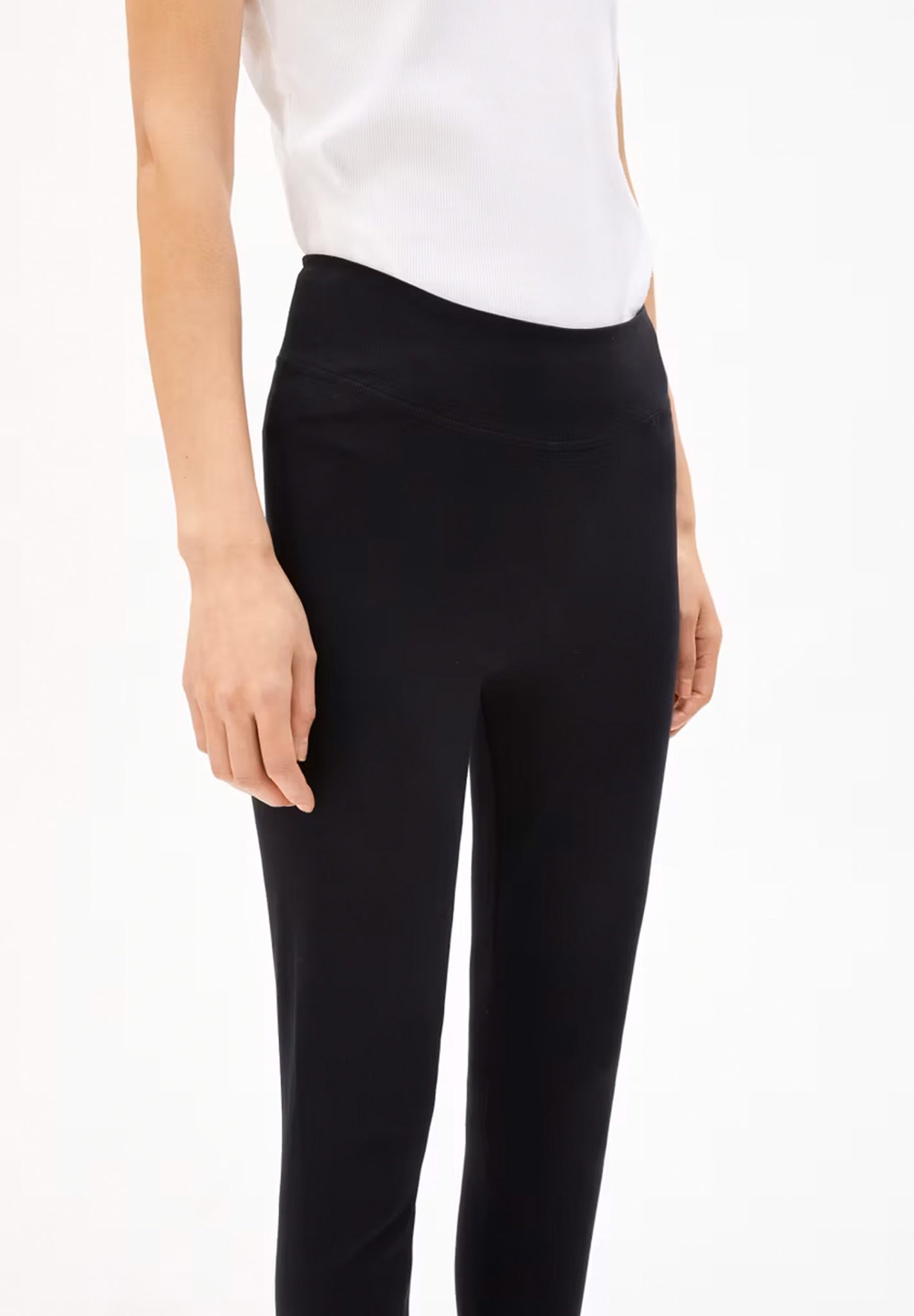 ARMEDANGELS - Faribaa Leggings - Black - BACKYARD