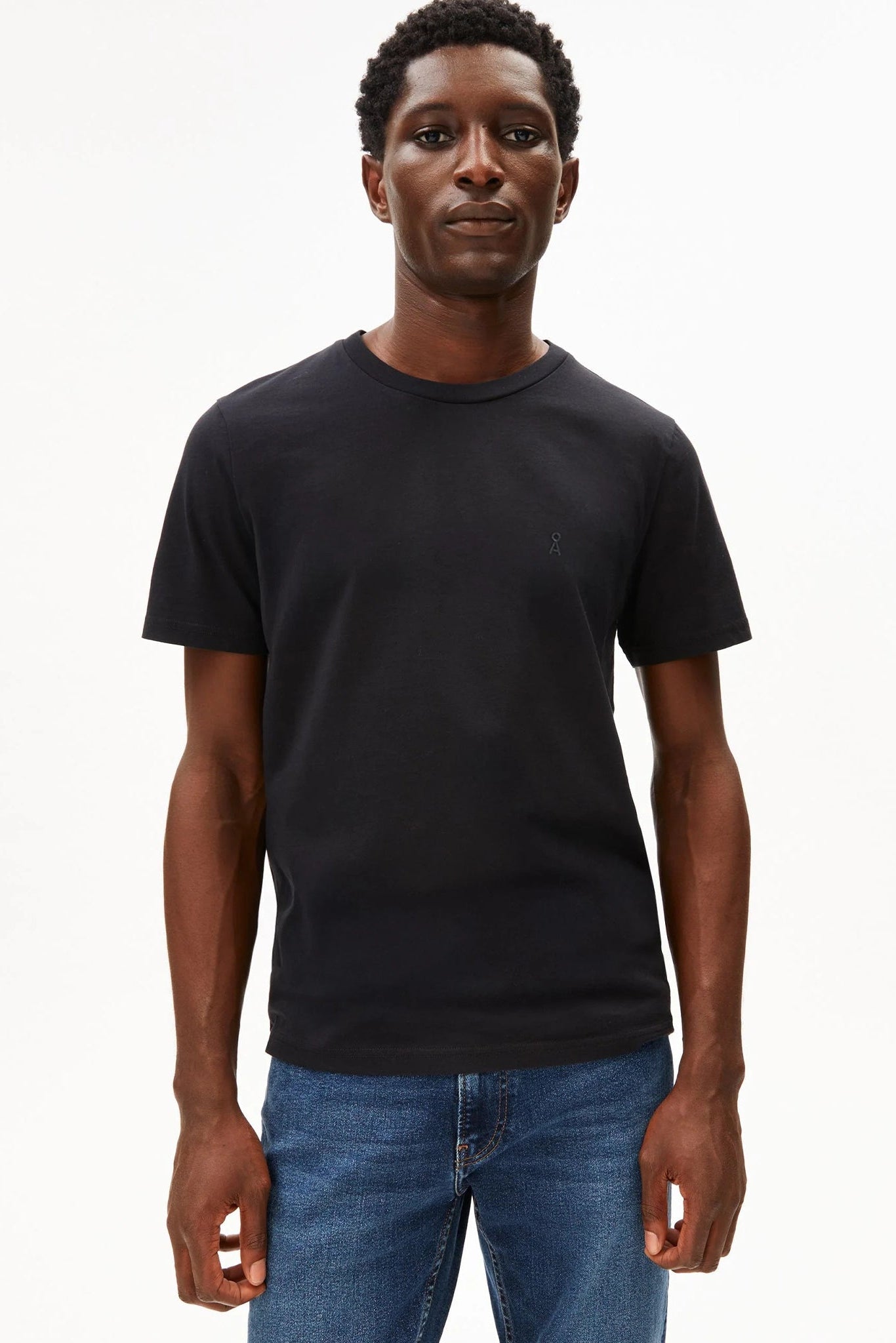 ARMEDANGELS - Jaames - Black - BACKYARD