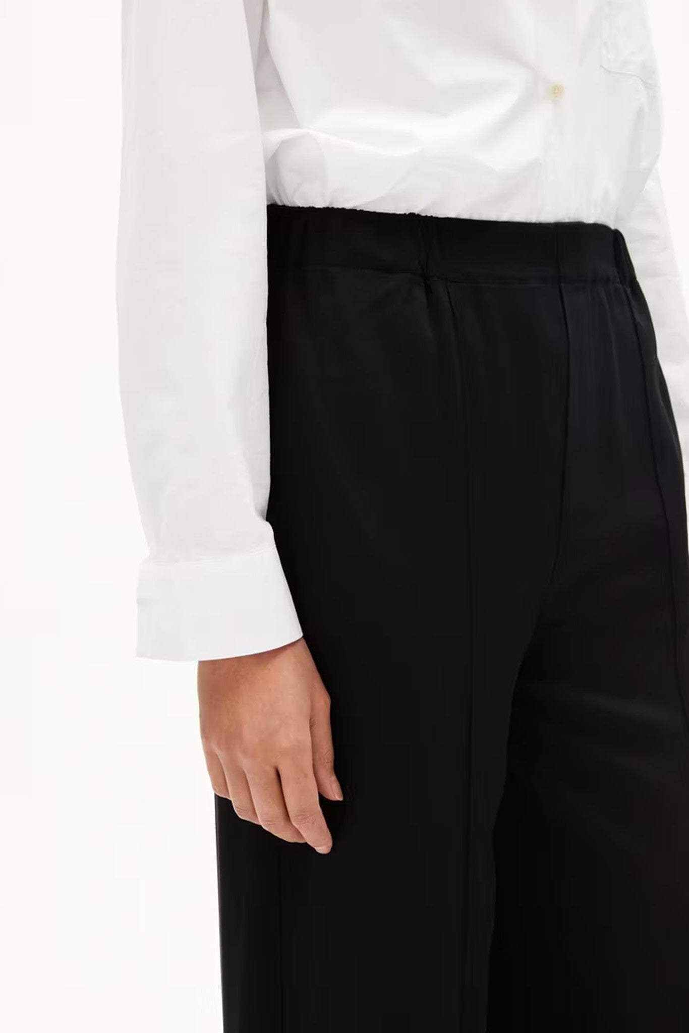 ARMEDANGELS - Jonvaalie - Black - BACKYARD