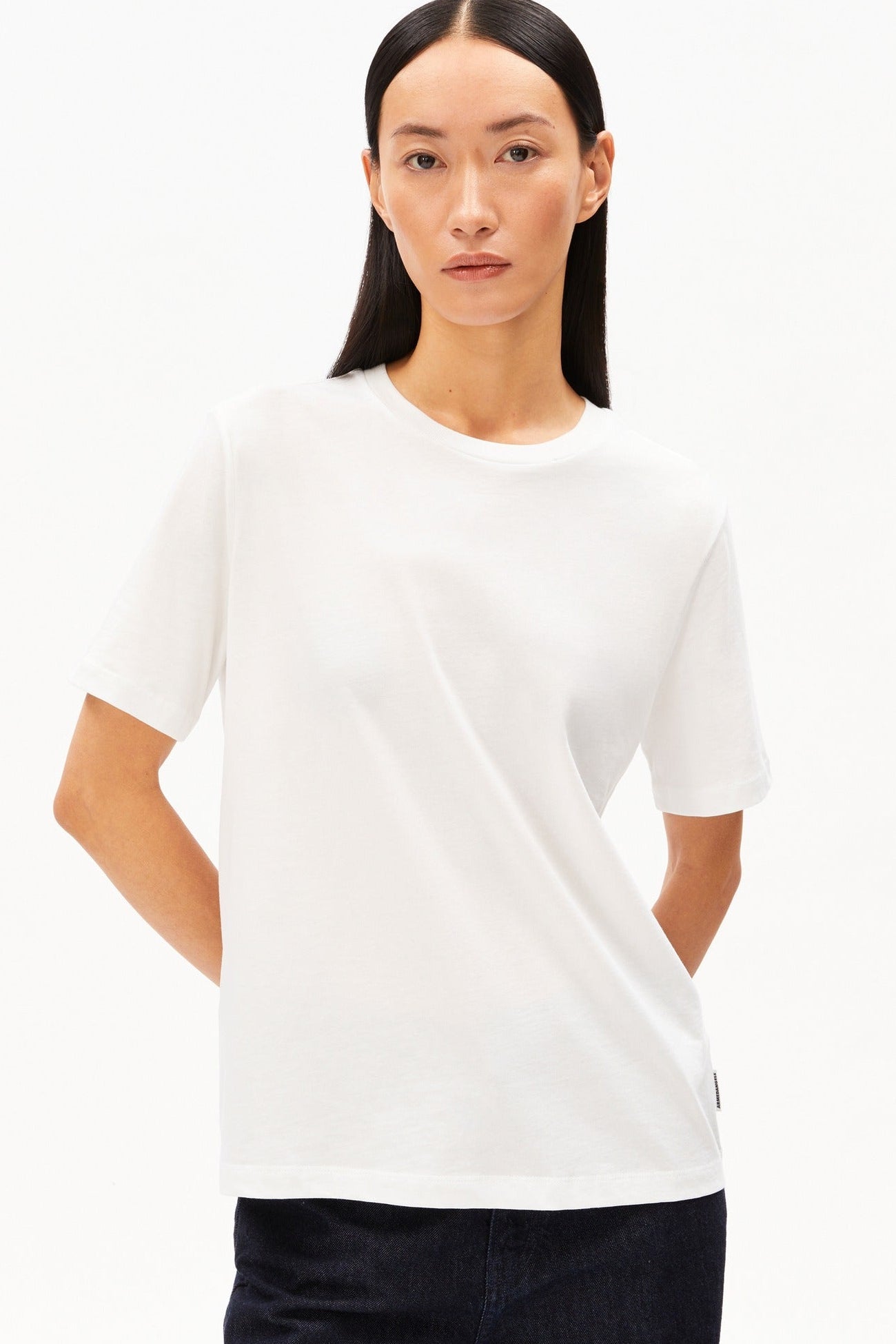 ARMEDANGELS-Lualaa T-Shirt-White-BACKYARD