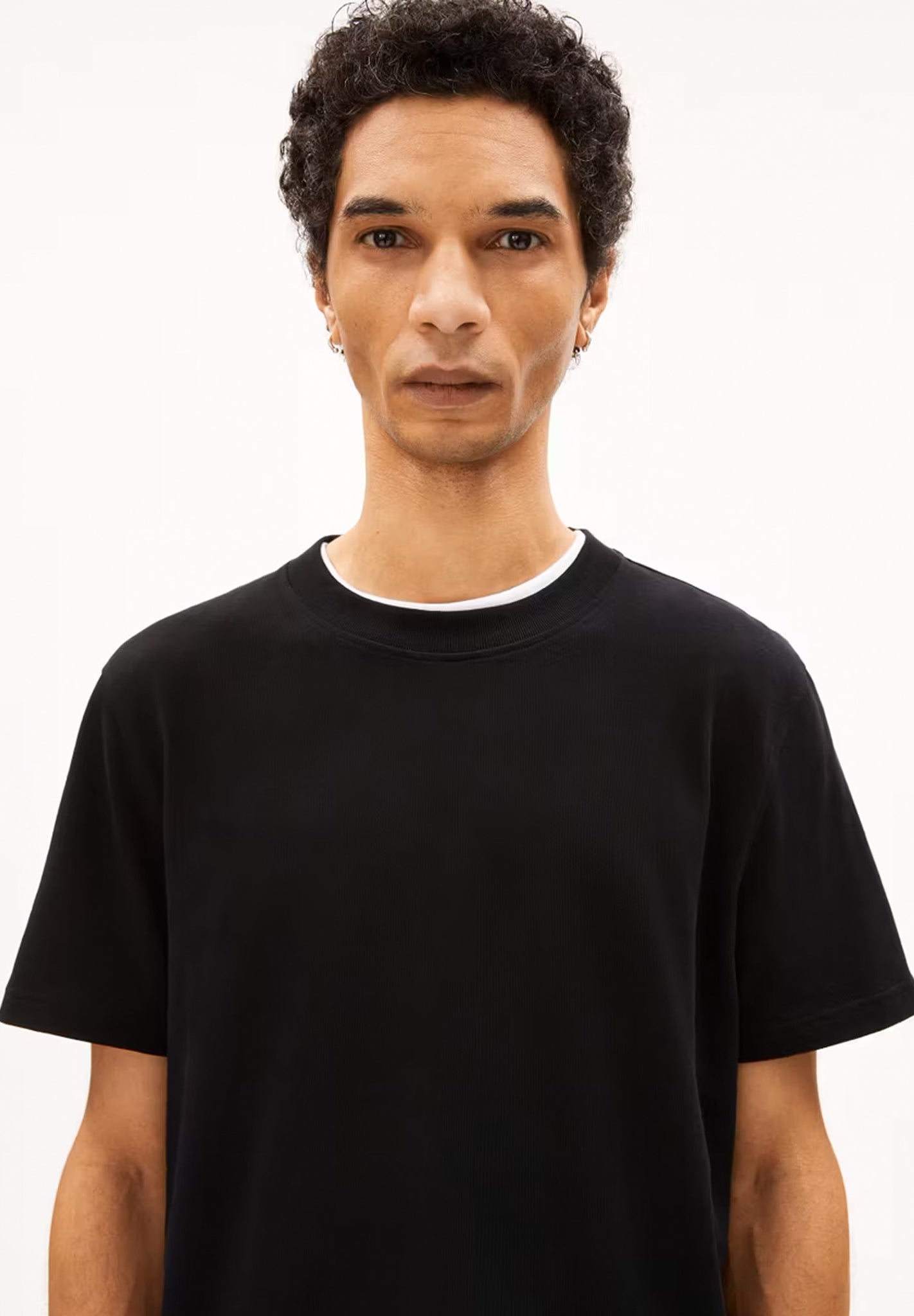 ARMEDANGELS - Maarkos - Black - BACKYARD