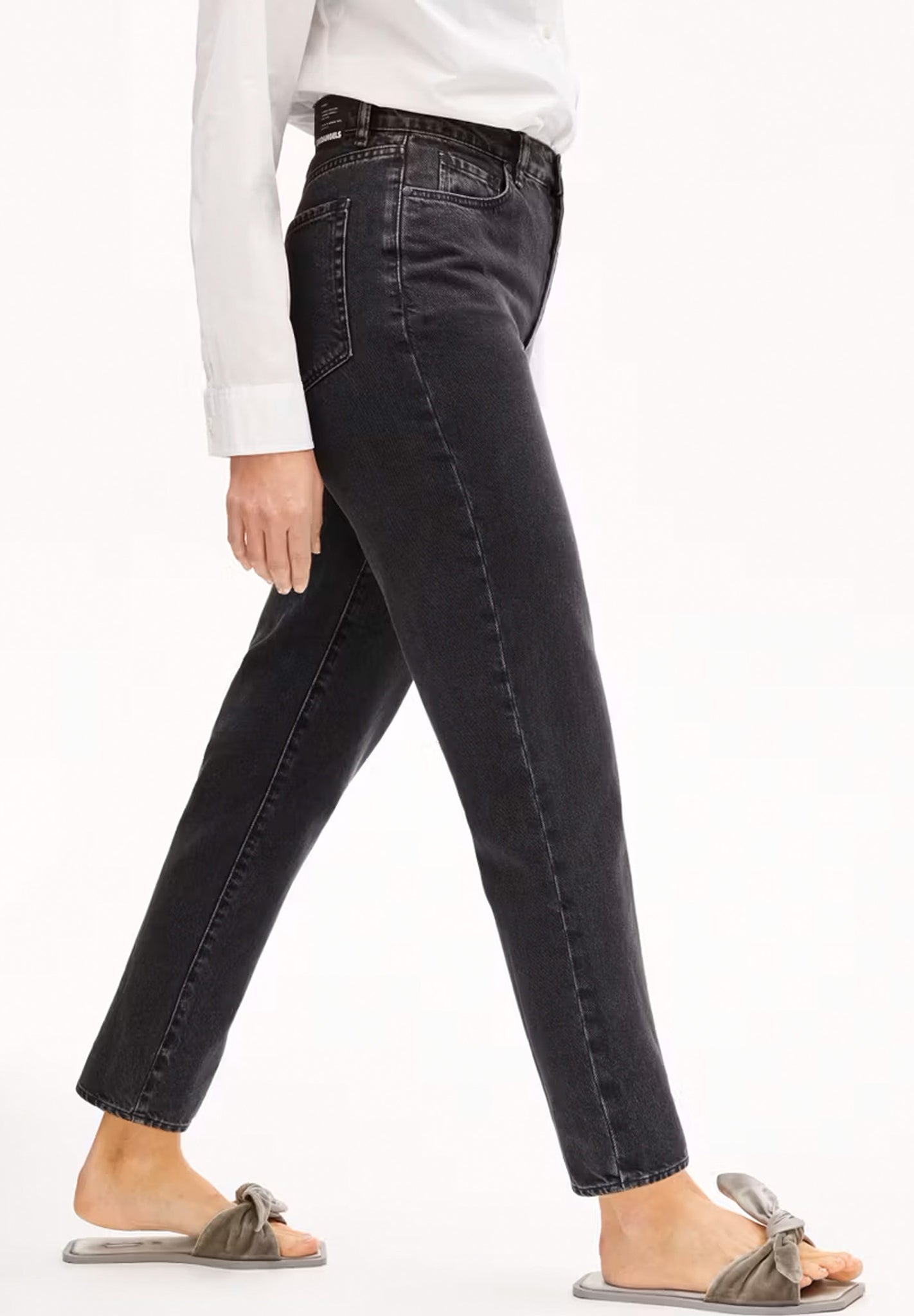 ARMEDANGELS - Mairaa - Ebony Black - BACKYARD