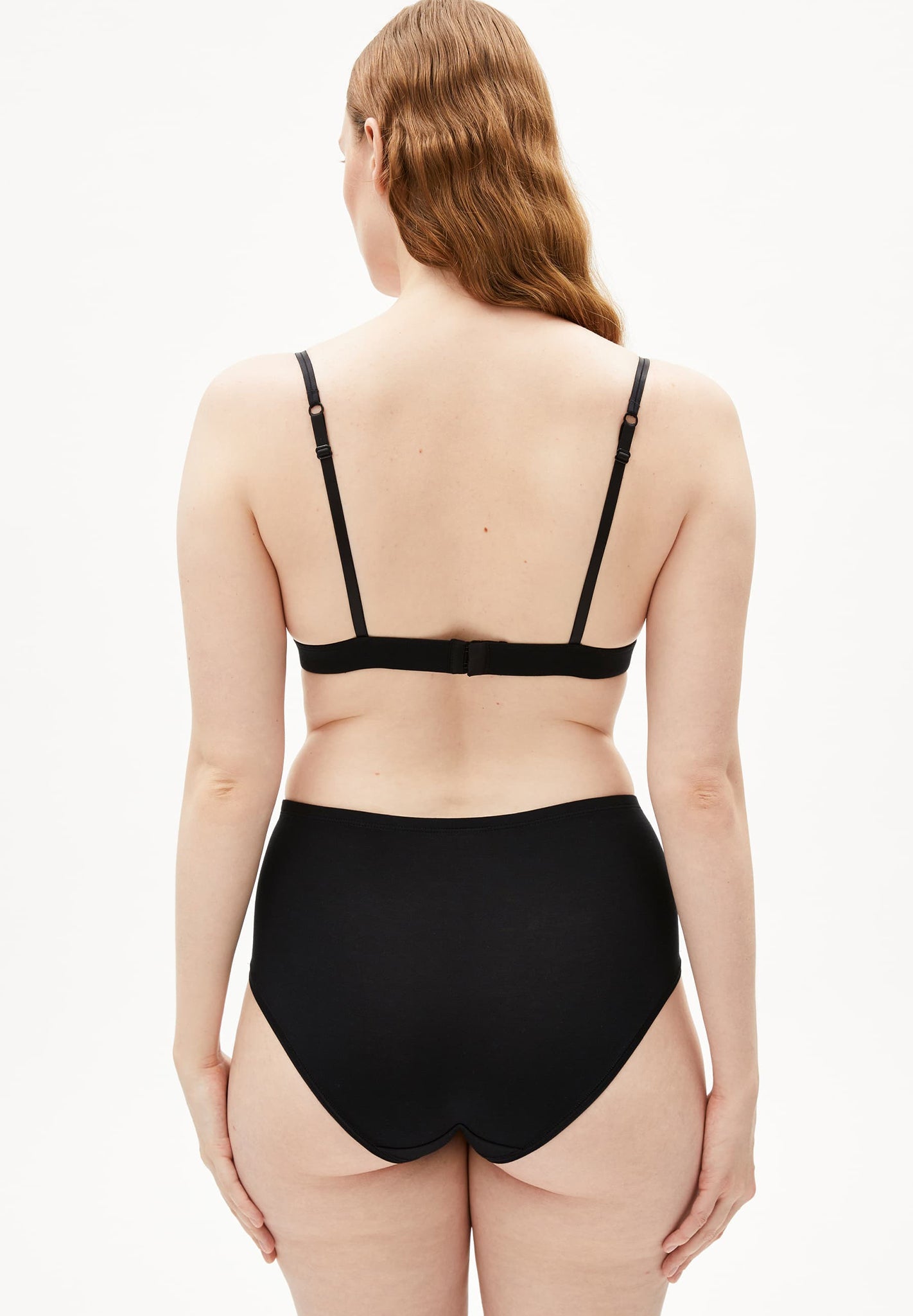 ARMEDANGELS - Osilaa - Black - BACKYARD