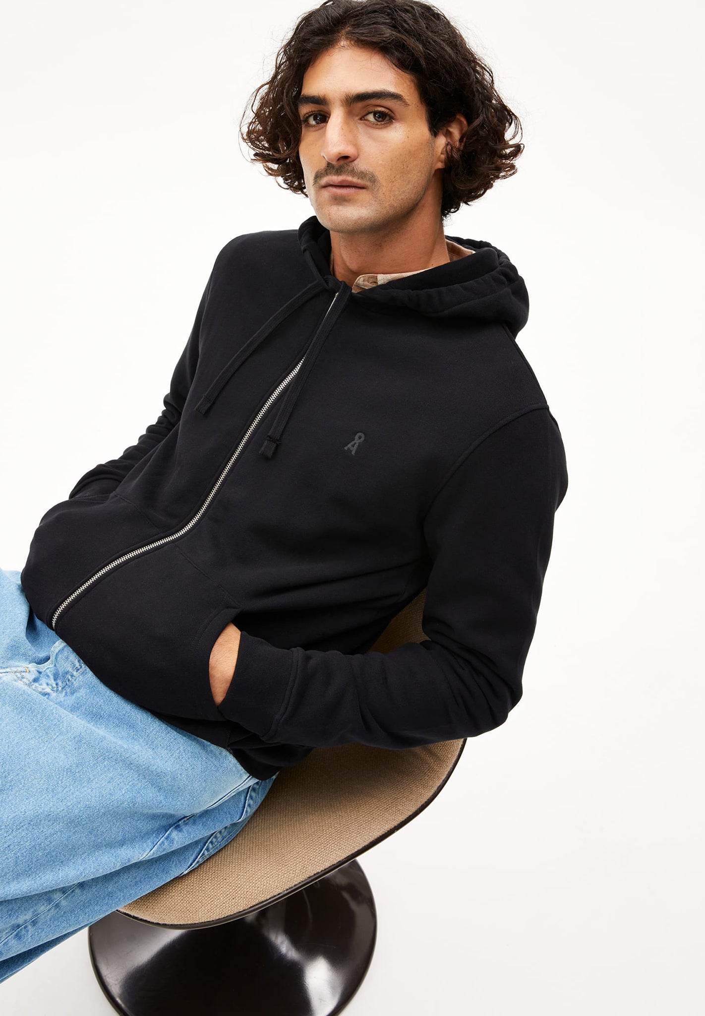 ARMEDANGELS - Saromiaan Comfort - Black - BACKYARD