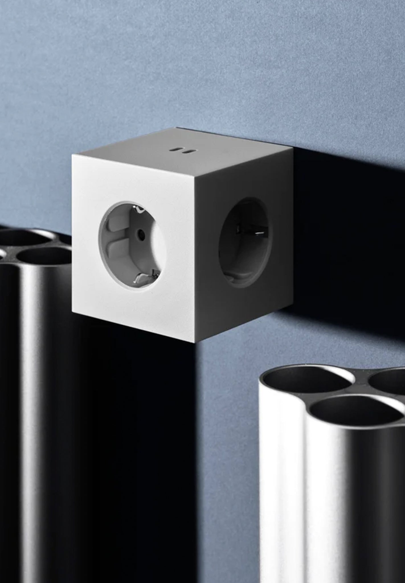 AVOLT - Square 2 - Gotland Grey - BACKYARD