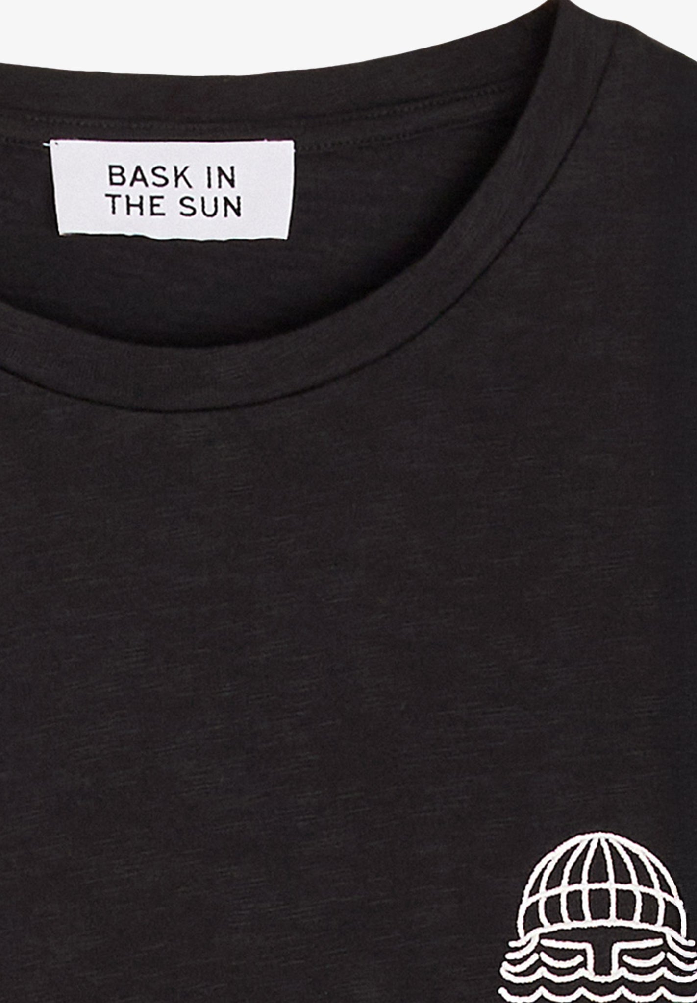 BASK IN THE SUN - Mini To The Sea Tee - Black - BACKYARD