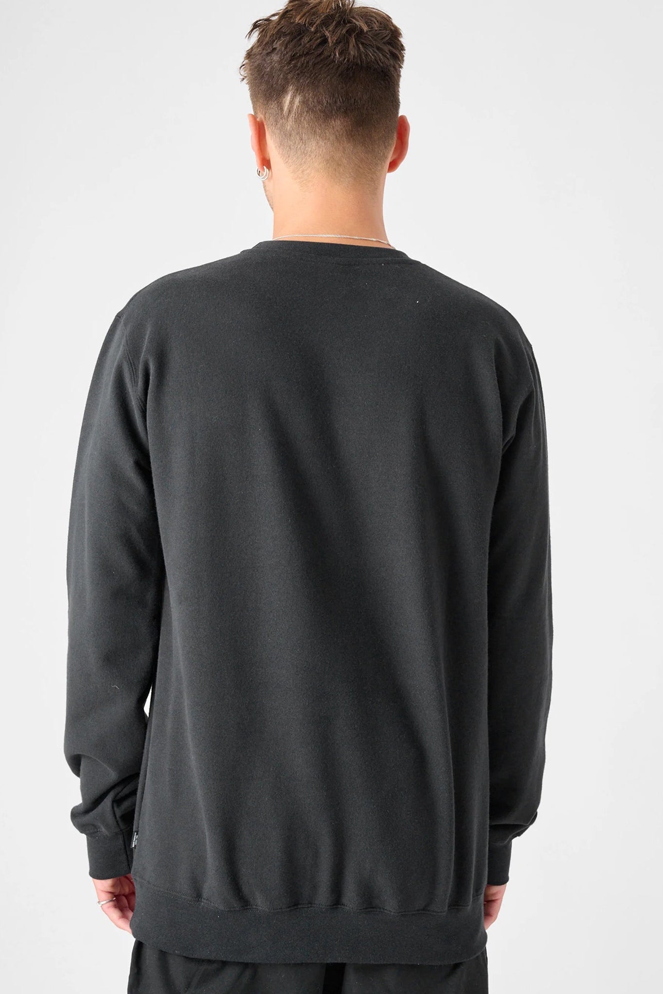 CLEPTOMANICX - Ligull Crewneck - Black - BACKYARD