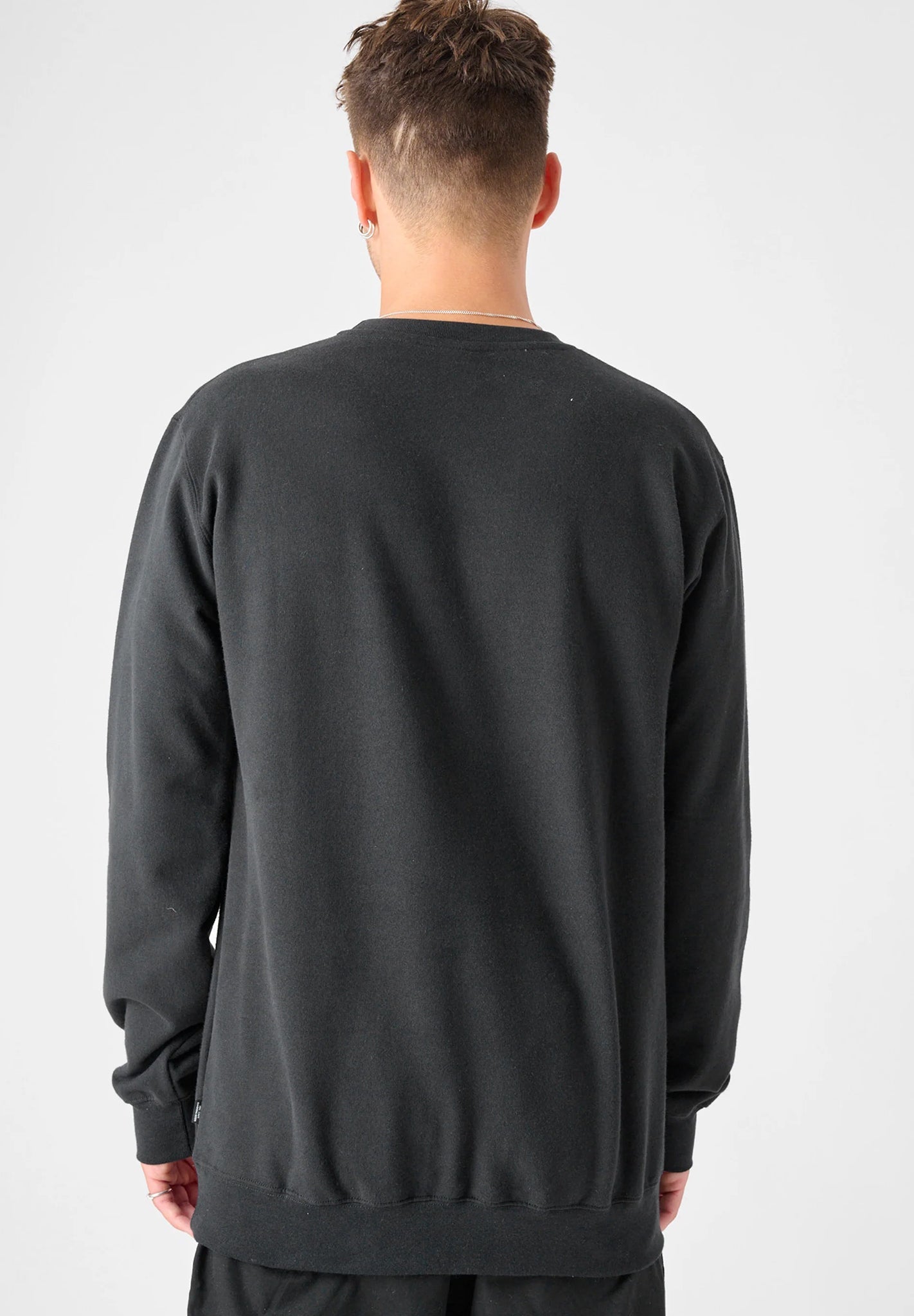 CLEPTOMANICX - Ligull Crewneck - Black - BACKYARD