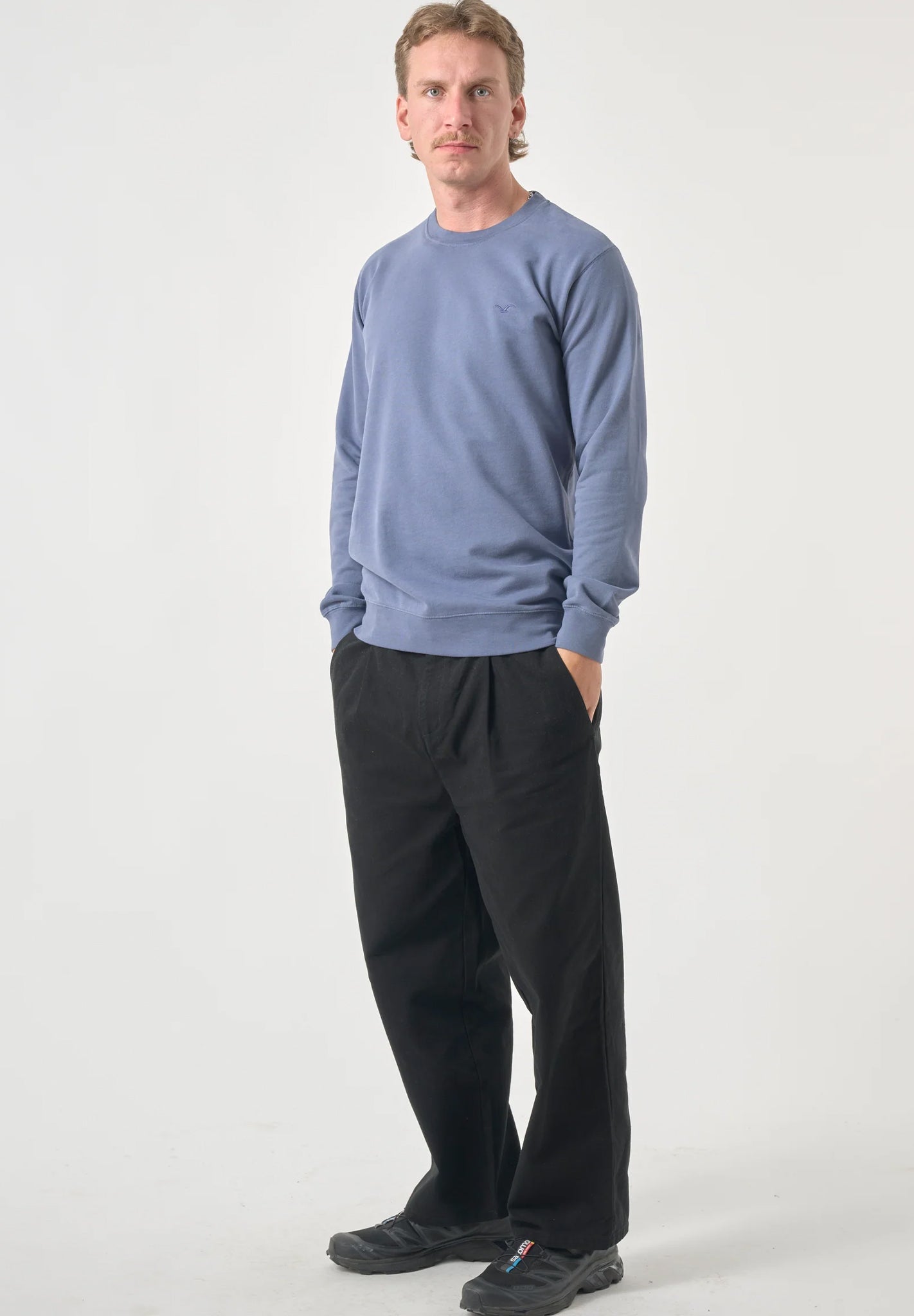 CLEPTOMANICX - Ligull Crewneck - Nightshadow Blue - BACKYARD