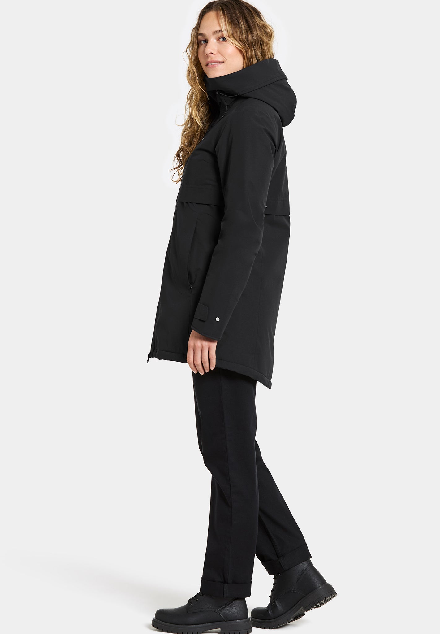 DIDRIKSONS - Helle Women’s Parka 6 - Black - BACKYARD