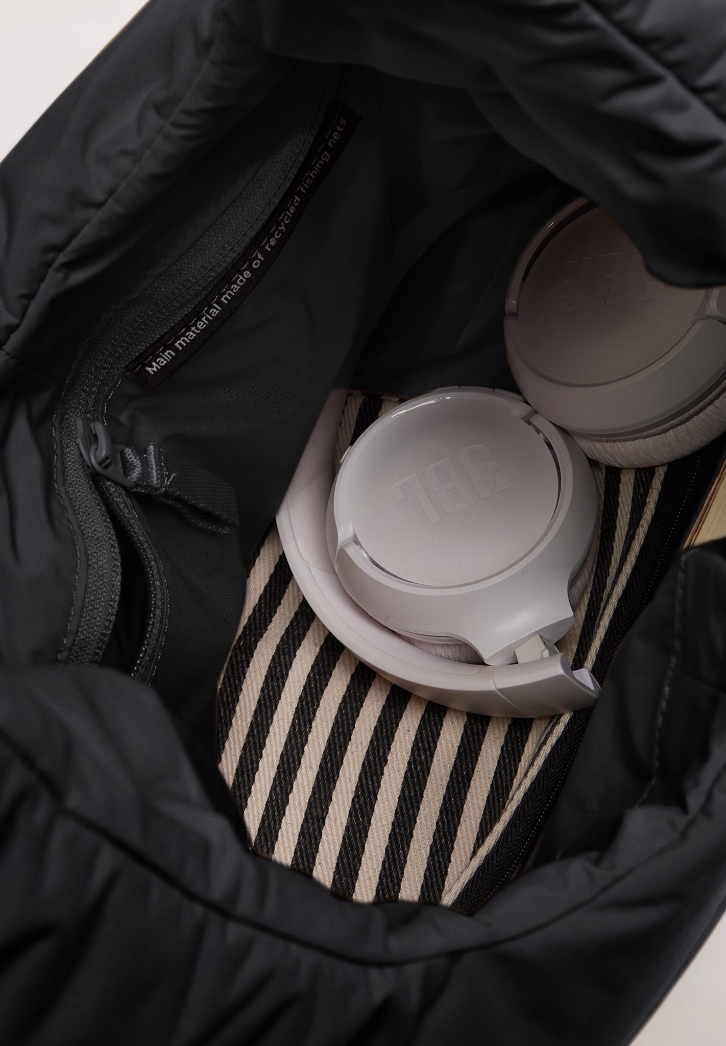 GOT BAG - Cloud Shoulder Bag - Black Monochrome - BACKYARD