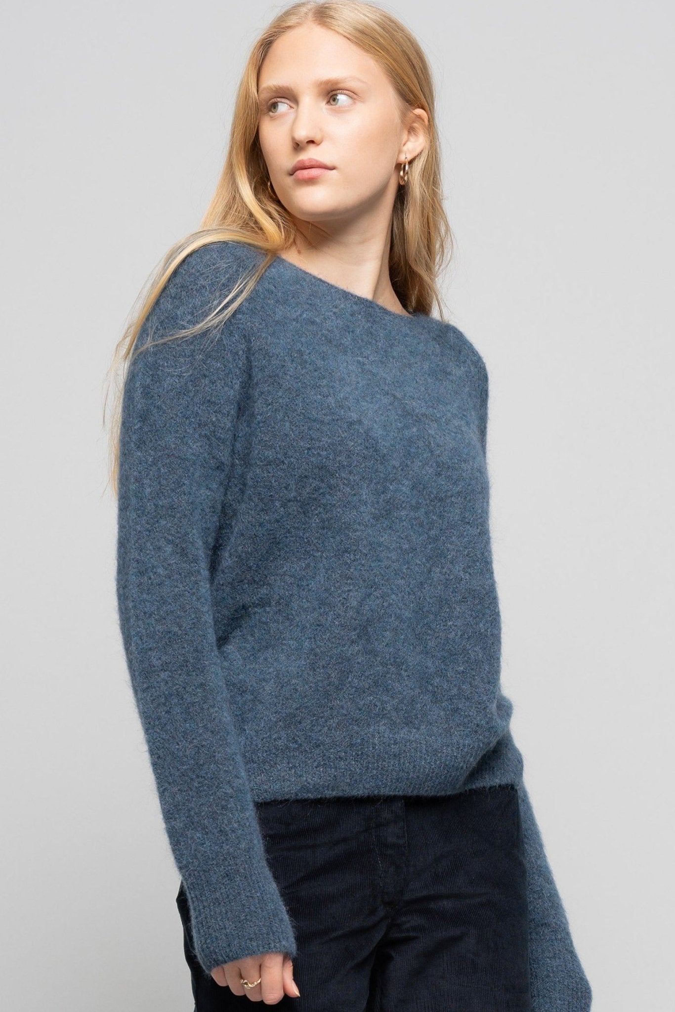 JOHNNYLOVE-Alicia-Pale Indigo-BACKYARD