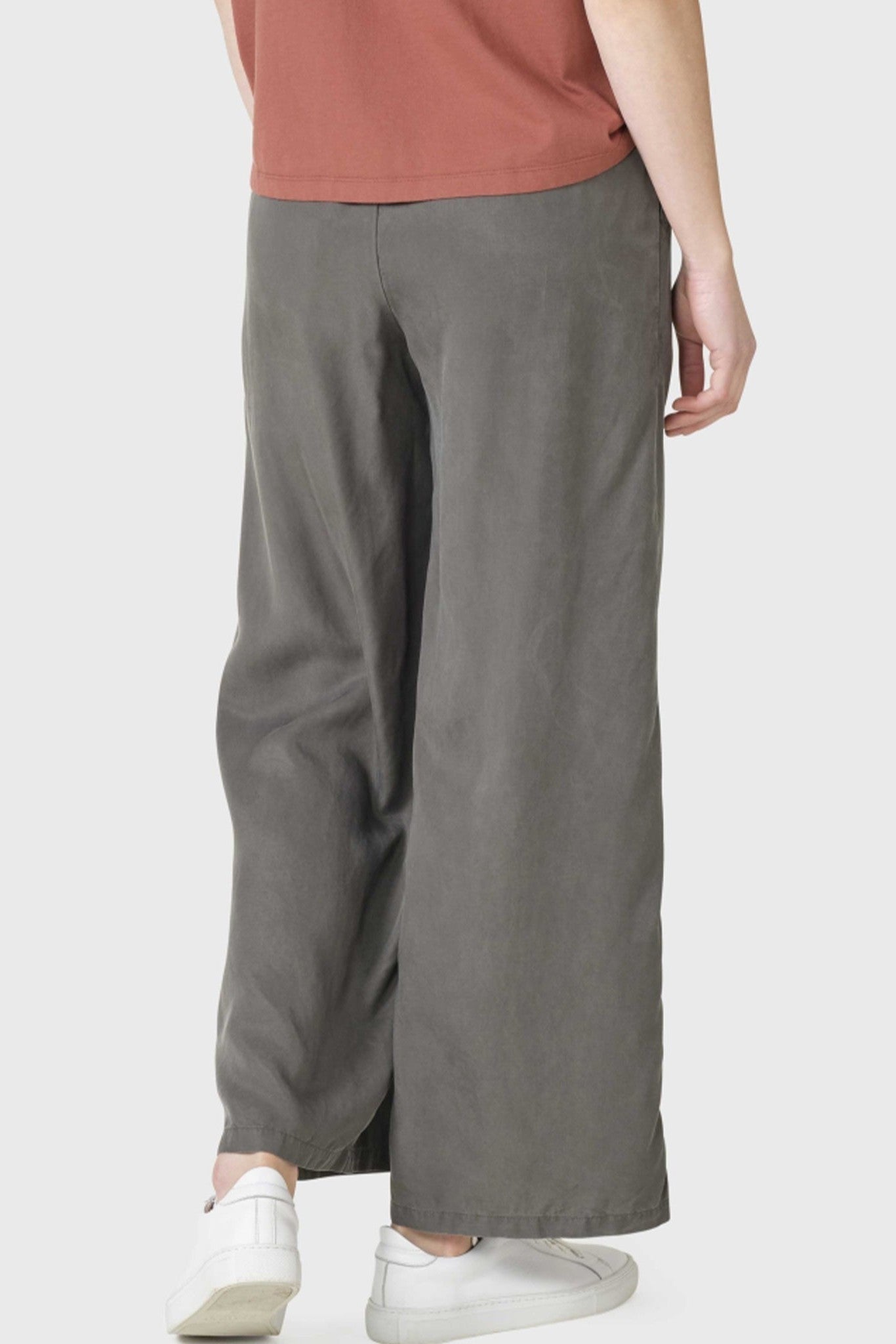 KLITMOLLER COLLECTIVE - Kaja Lyocell - Taupe - BACKYARD