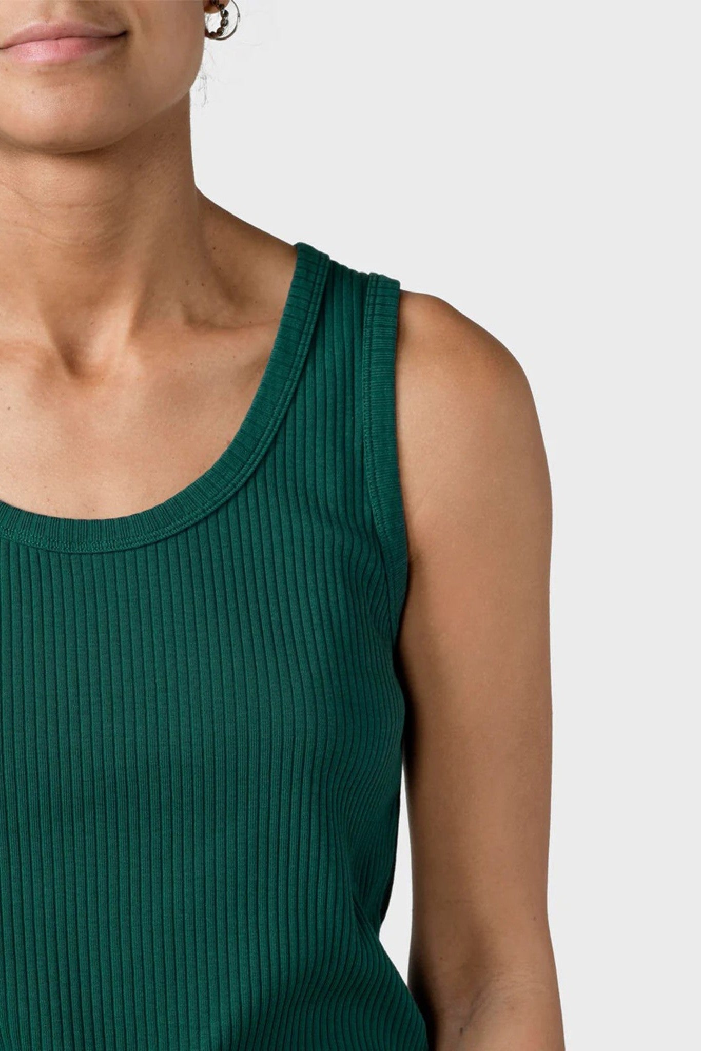 KLITMOLLER COLLECTIVE - Rib Top - Moss Green - BACKYARD