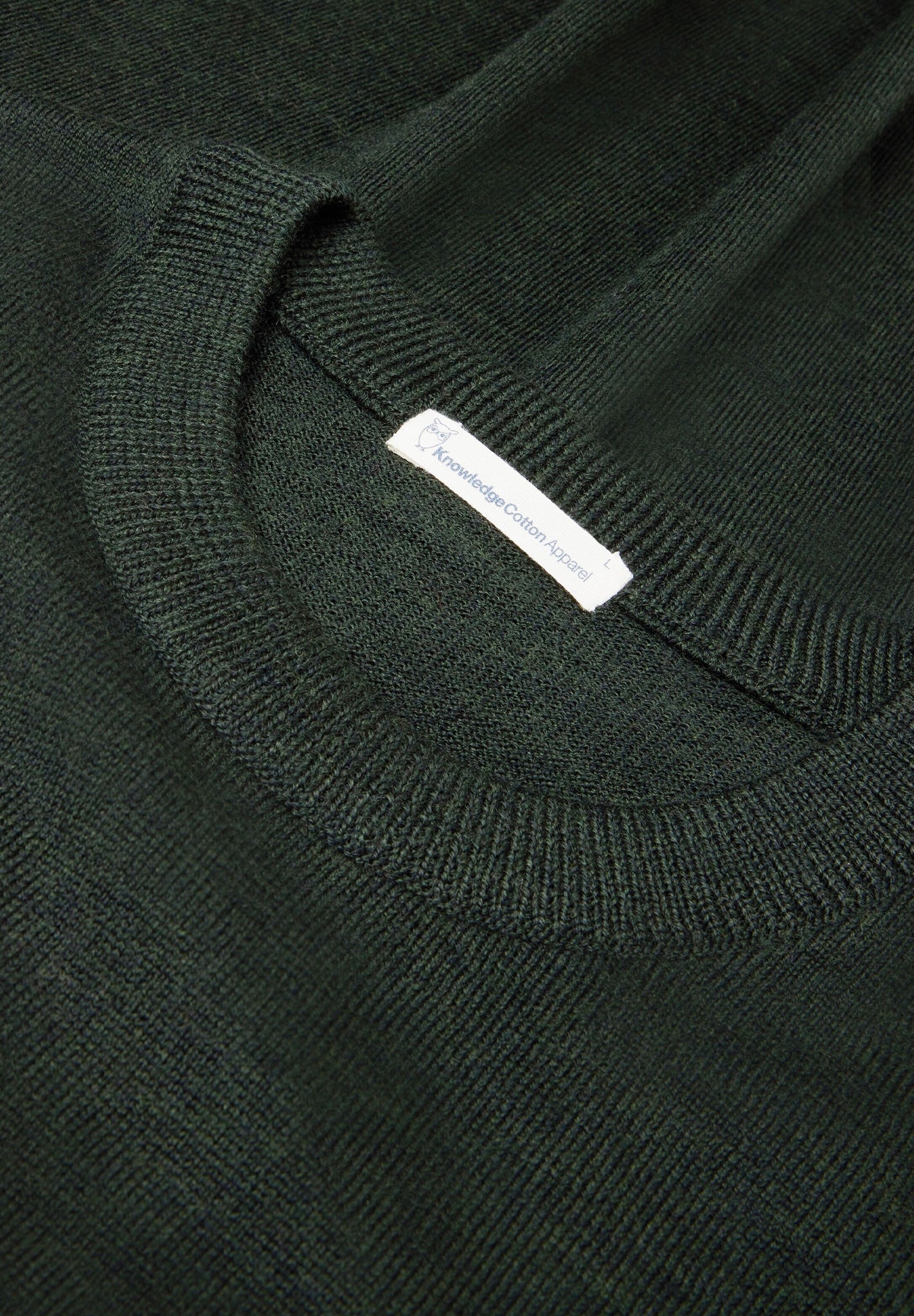 KNOWLEDGE COTTON - Regular Merino Knit Crew Neck - Forest Night - BACKYARD