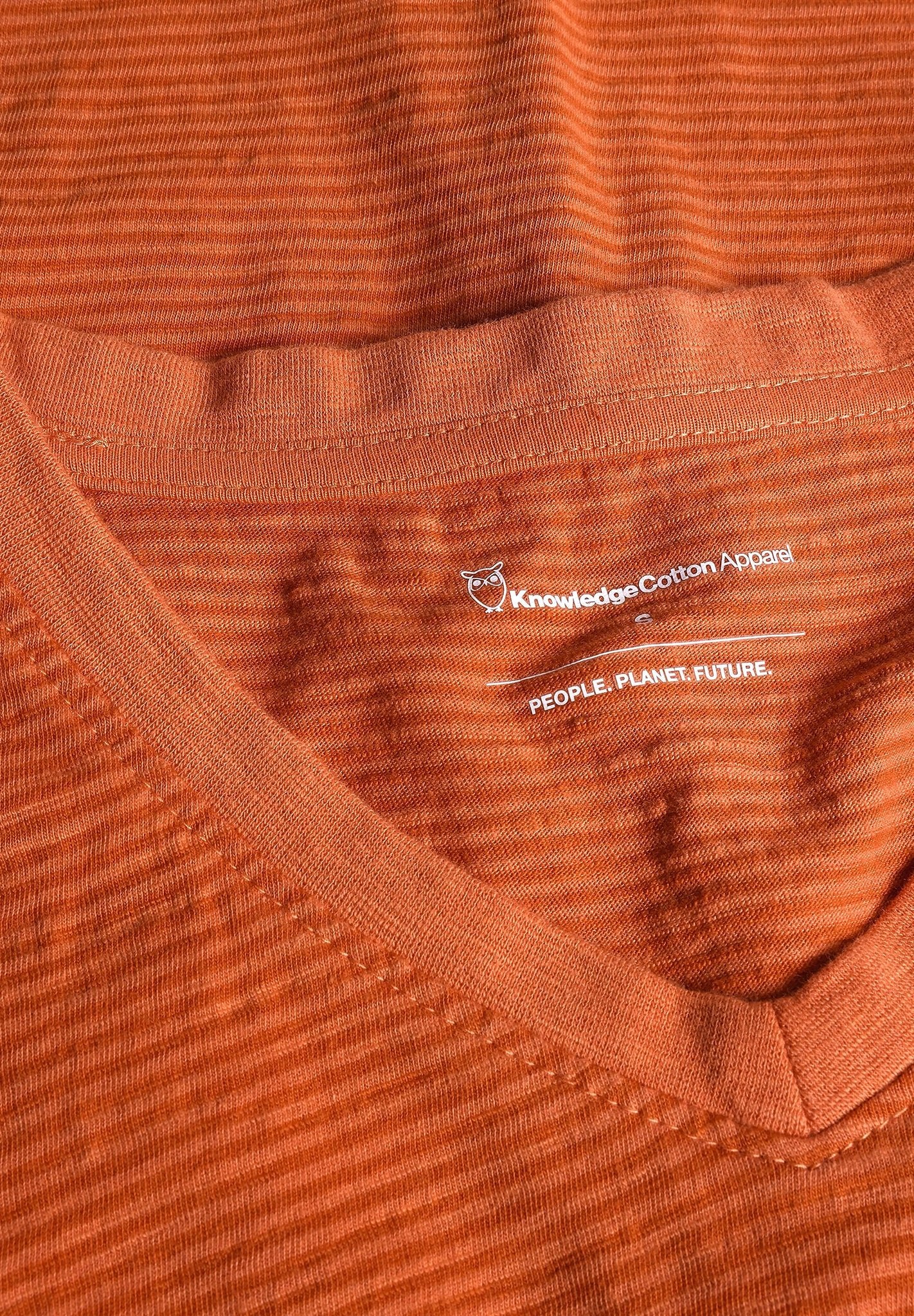 KNOWLEDGE COTTON - V - Neck Slub T-Shirt - Red Stripe - BACKYARD