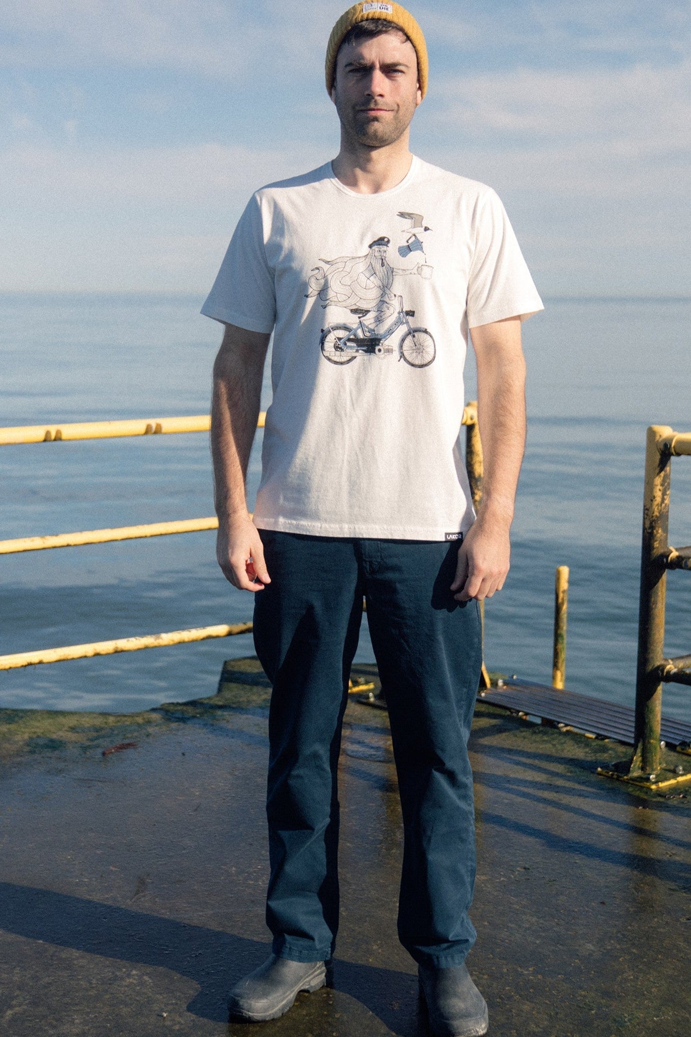 LAKOR - Coffee On the Go T-Shirt - Starwhite - BACKYARD