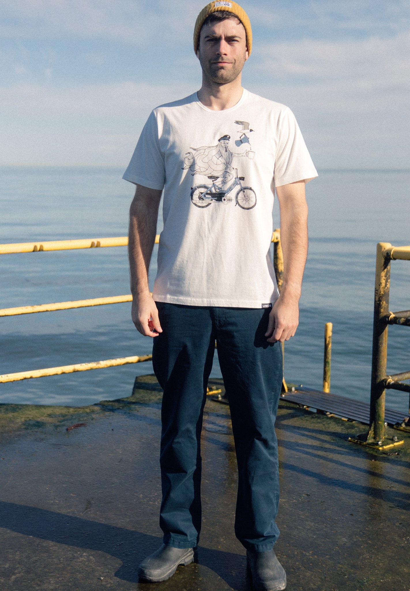 LAKOR - Coffee On the Go T-Shirt - Starwhite - BACKYARD