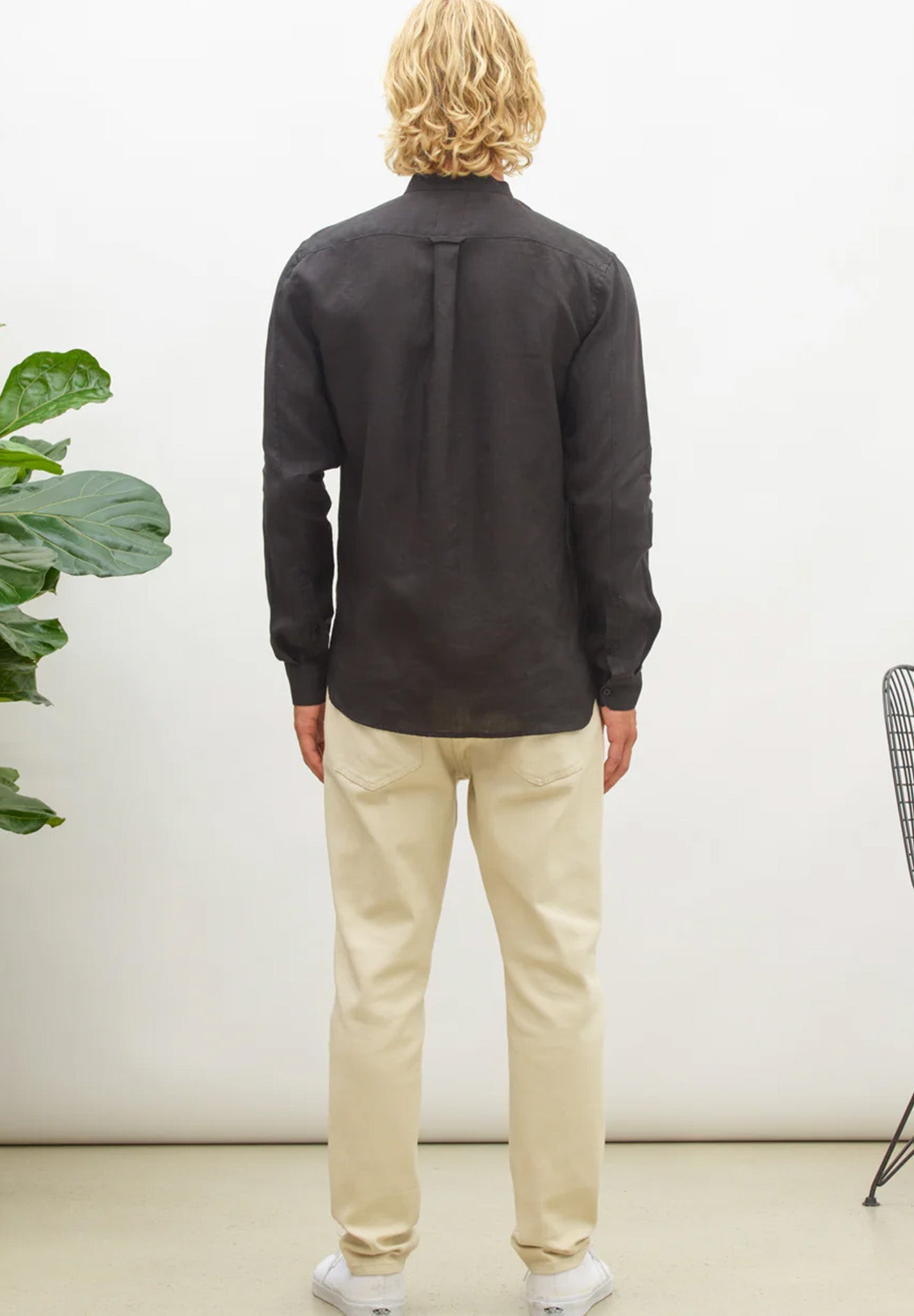 NOWADAYS - Linen Shirt - Beauty Black - BACKYARD