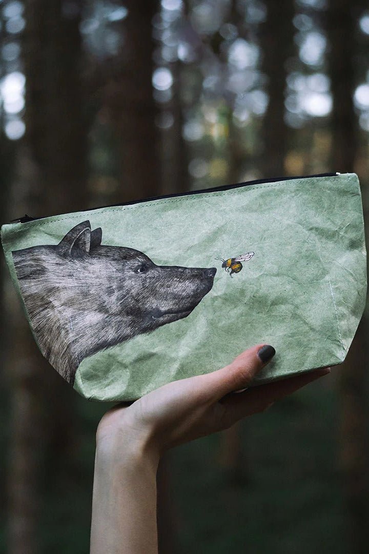 PAPRCUTS - Die Begegnung Kulturbeutel - Die Begegnung - BACKYARD