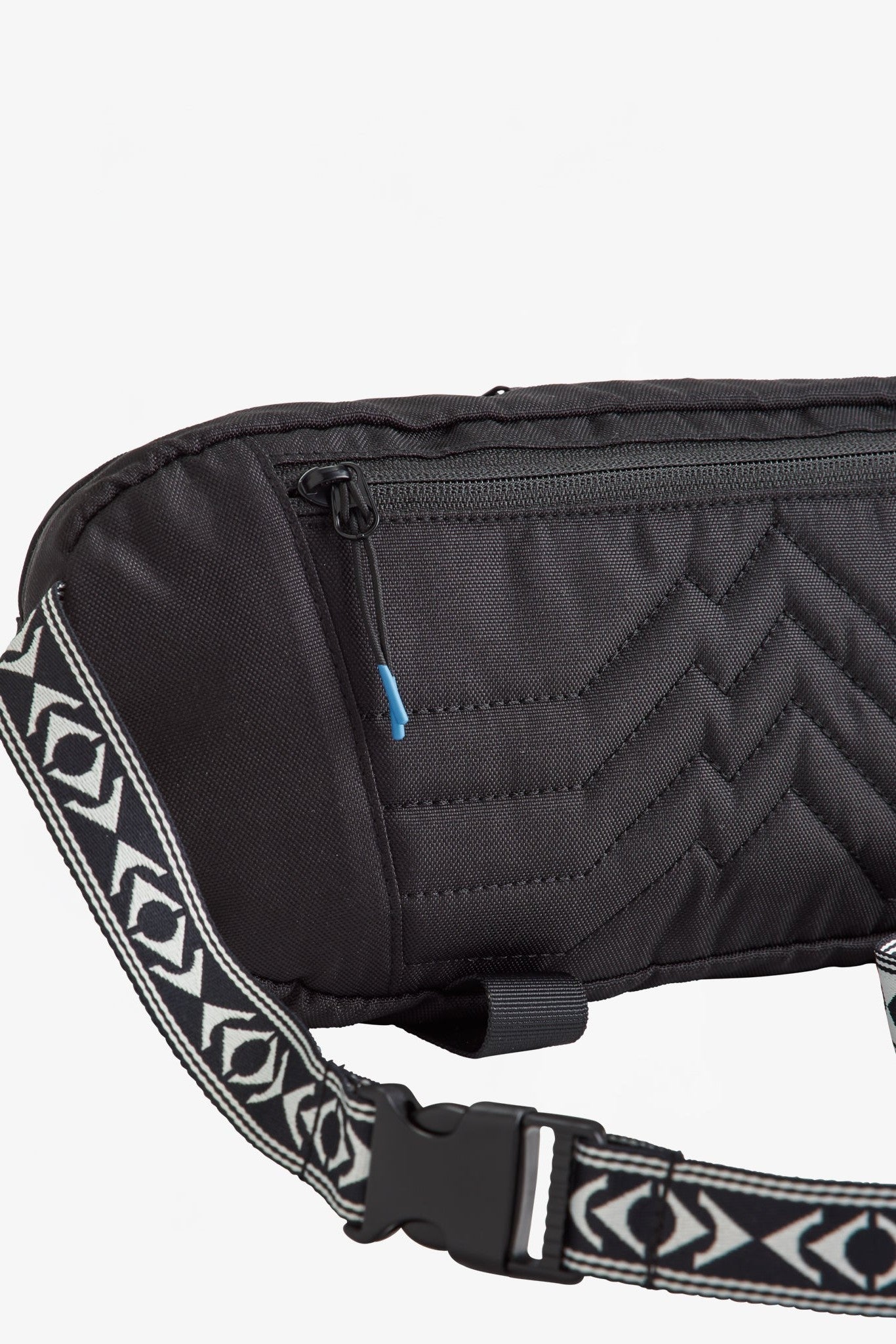 PASSENGER - Boondocker Recycled Hip Pack - Black - BACKYARD