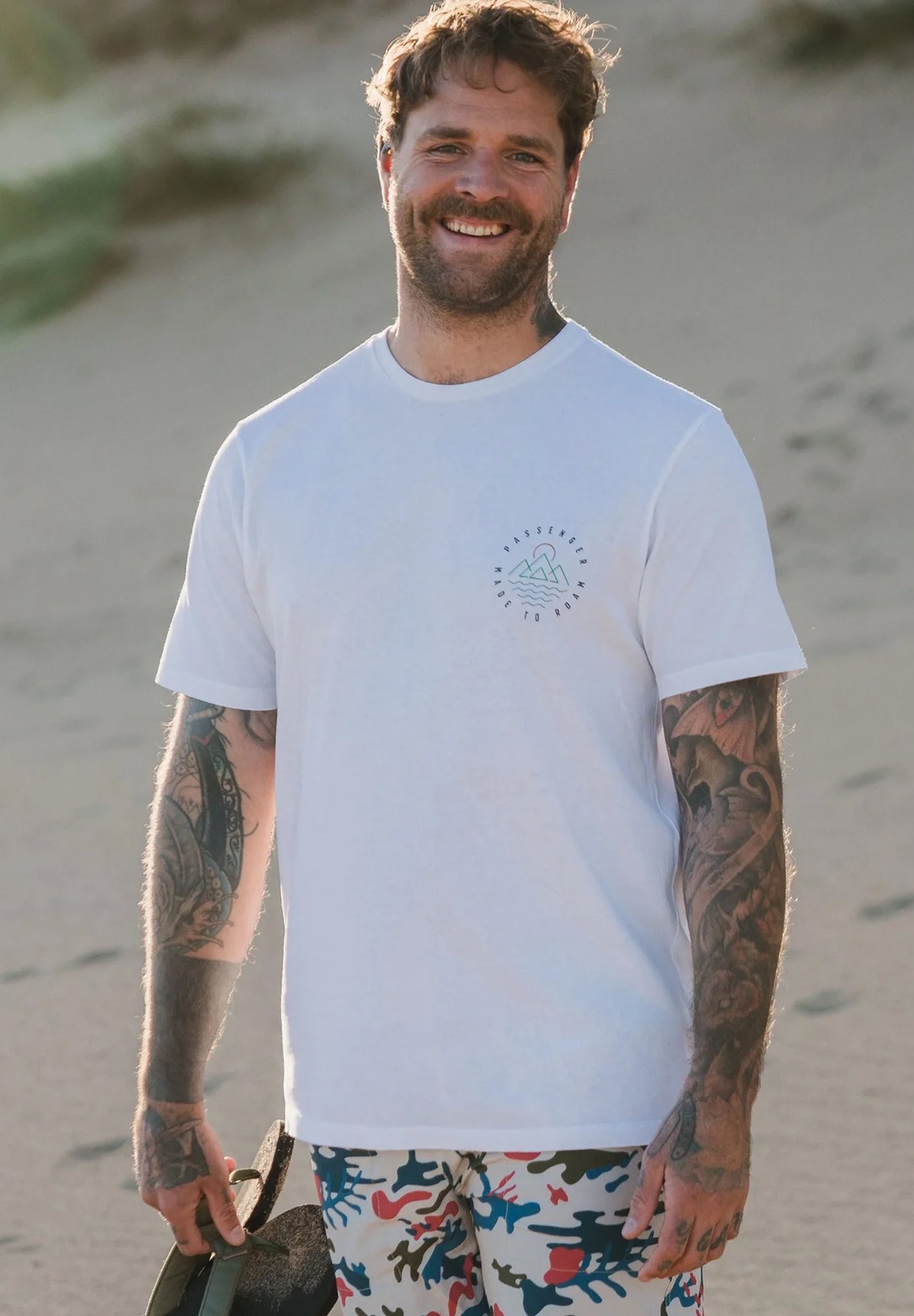 PASSENGER - Escapism Recycled Cotton T-Shirt - White - BACKYARD