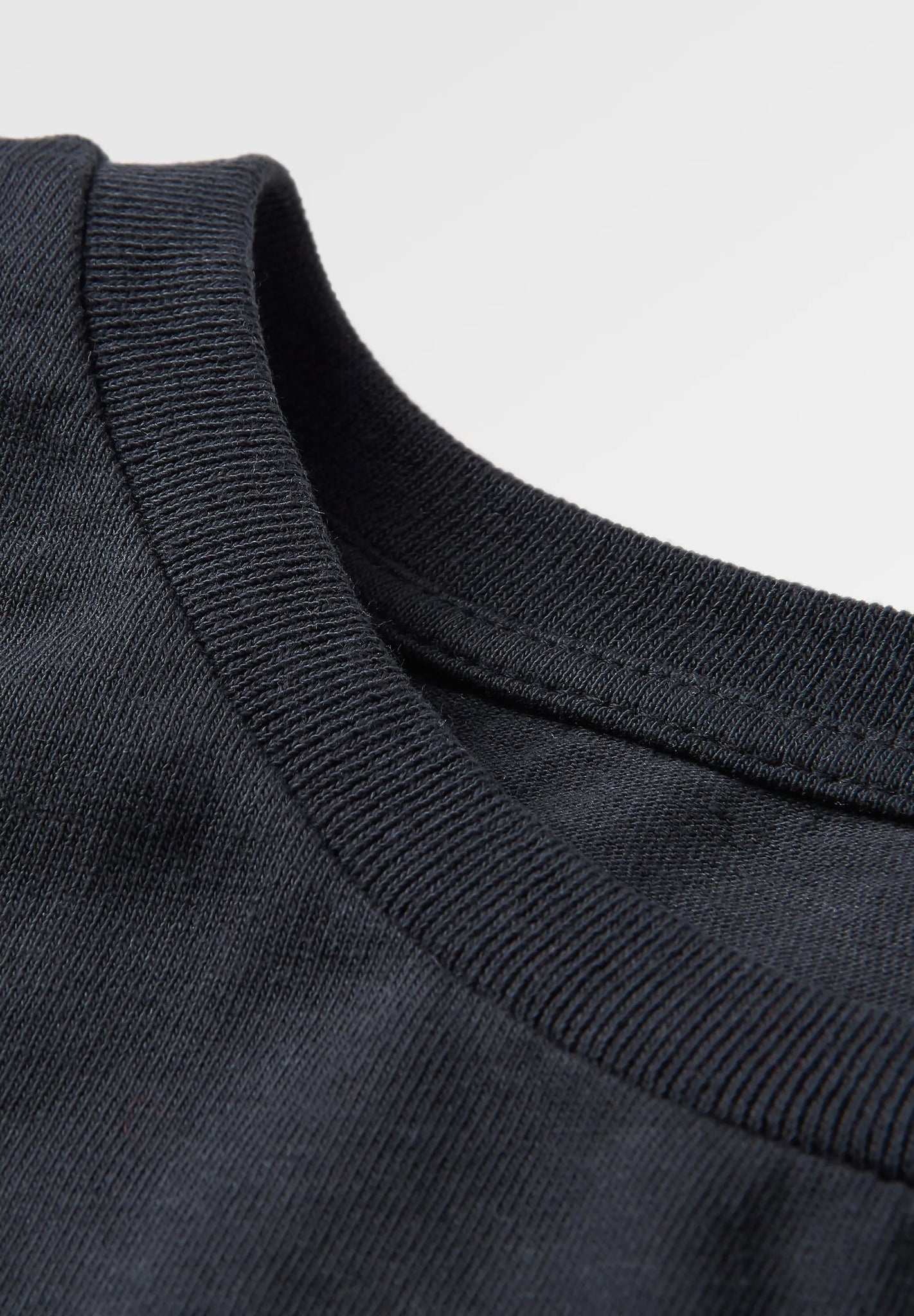 PASSENGER - Escapism Recycled Cotton T-Shirt - Black - BACKYARD