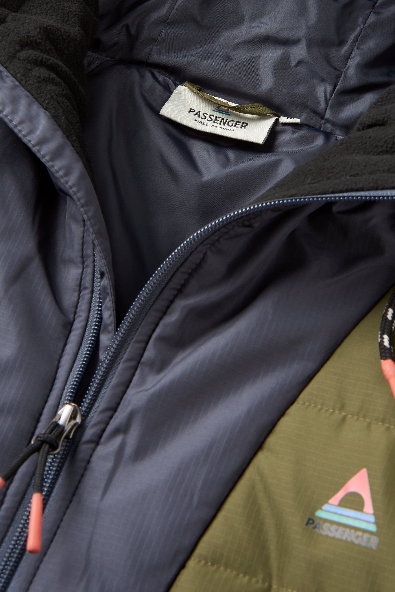 PASSENGER - Oceanic Recycled Insulated 1/2 Zip Jacket - Black Khaki - BACKYARD