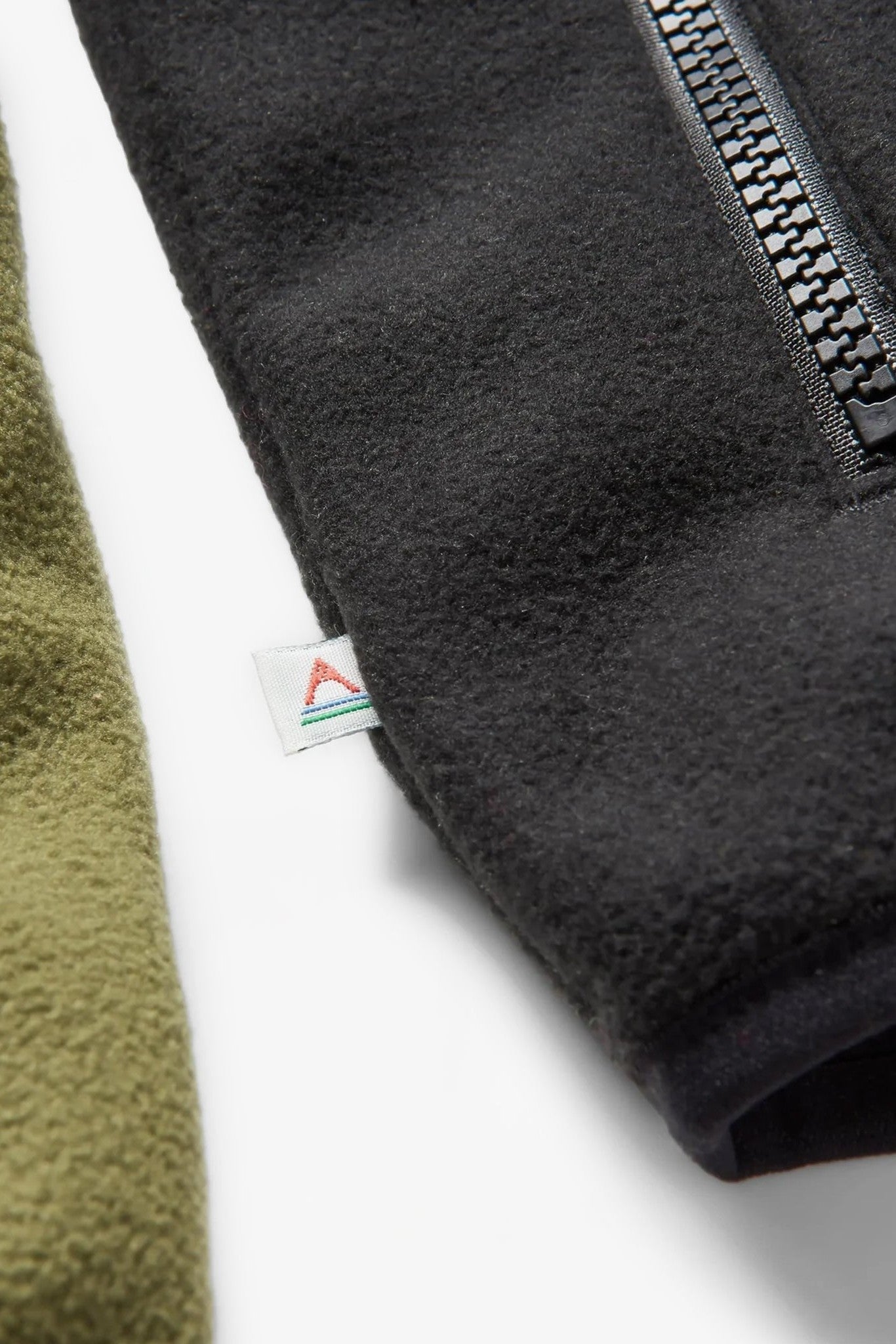 PASSENGER - Set Off Recycled Polar 1/4 Zip Fleece - Khaki - BACKYARD