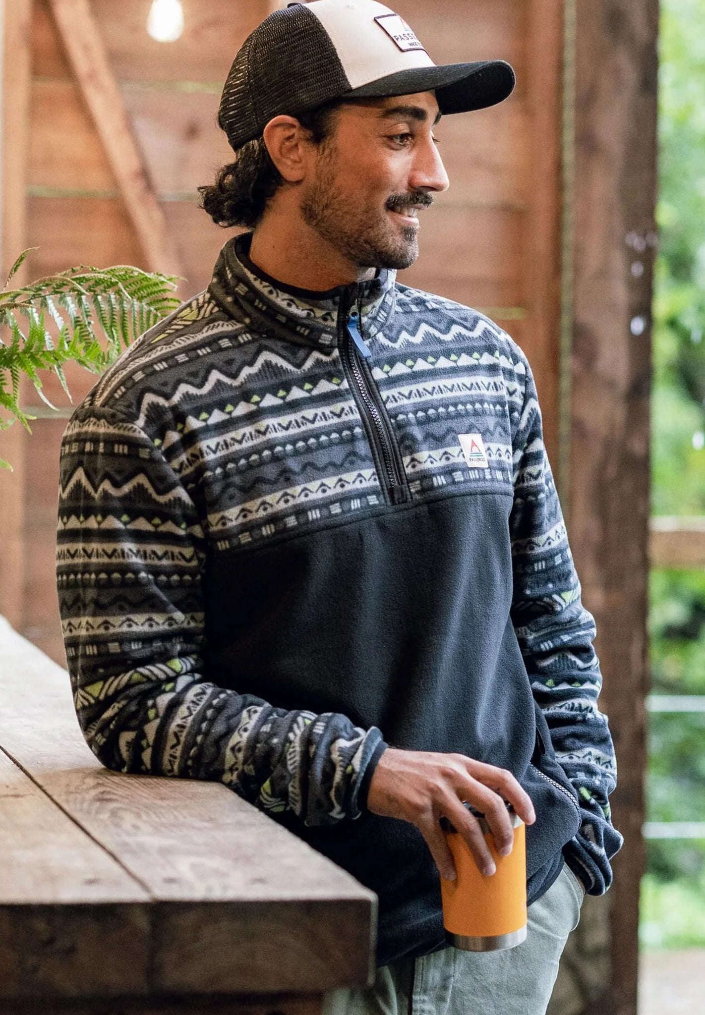 PASSENGER - Set Off Recycled Polar 1/4 Zip Fleece - Mountain Geo Charcoal - BACKYARD