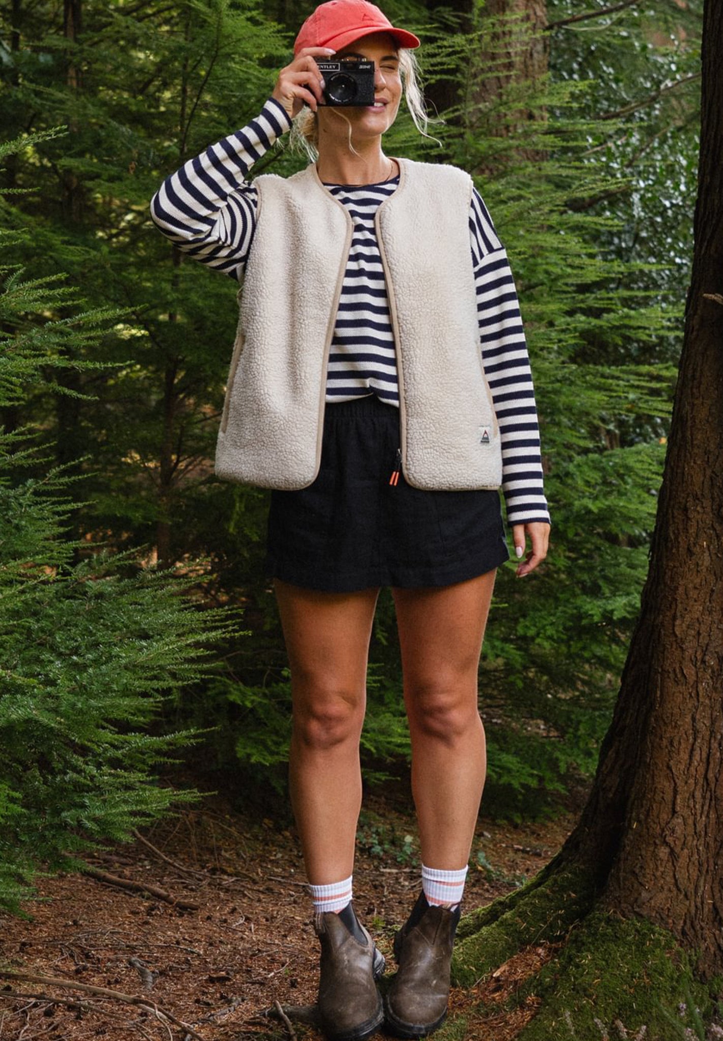 PASSENGER - Tawny Collarless Deep - Pile Sherpa Gilet - Oat - BACKYARD