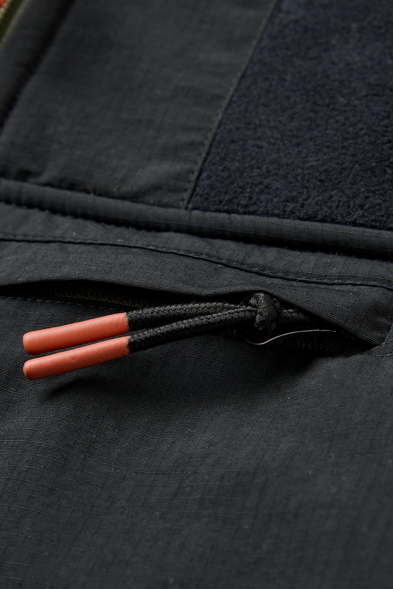 PASSENGER - Woodland Hooded 1/2 Zip Recycled Polar Fleece - Black Khaki - BACKYARD