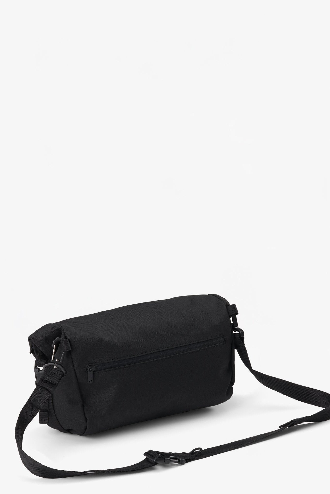 PINQPONQ - Aksel Hipbag - Rooted Black - BACKYARD