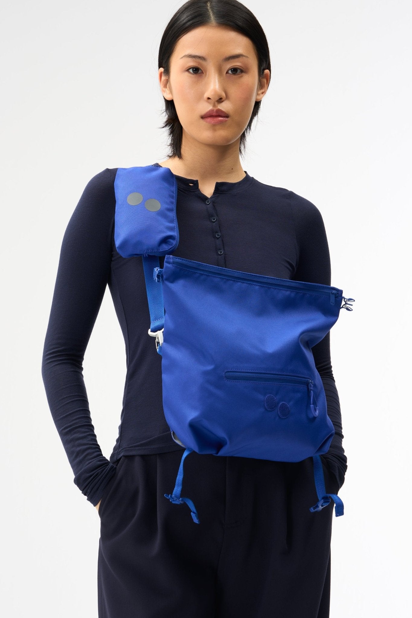 PINQPONQ-Aksel Hipbag-Ultimate Blue-BACKYARD