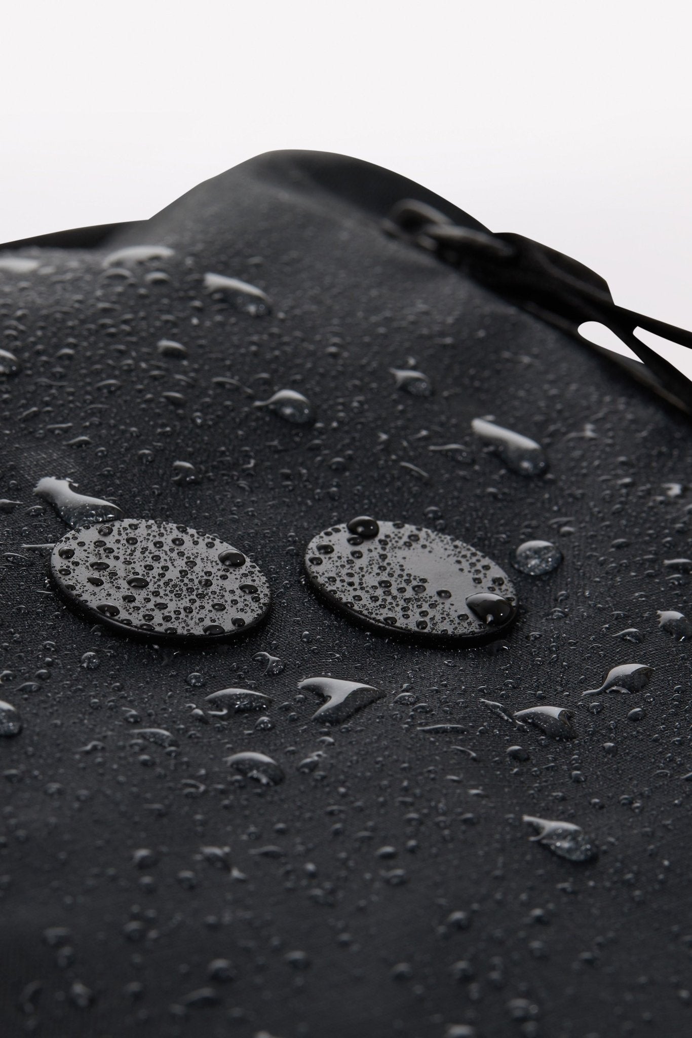 PINQPONQ-Blok Active-Pure Black-BACKYARD