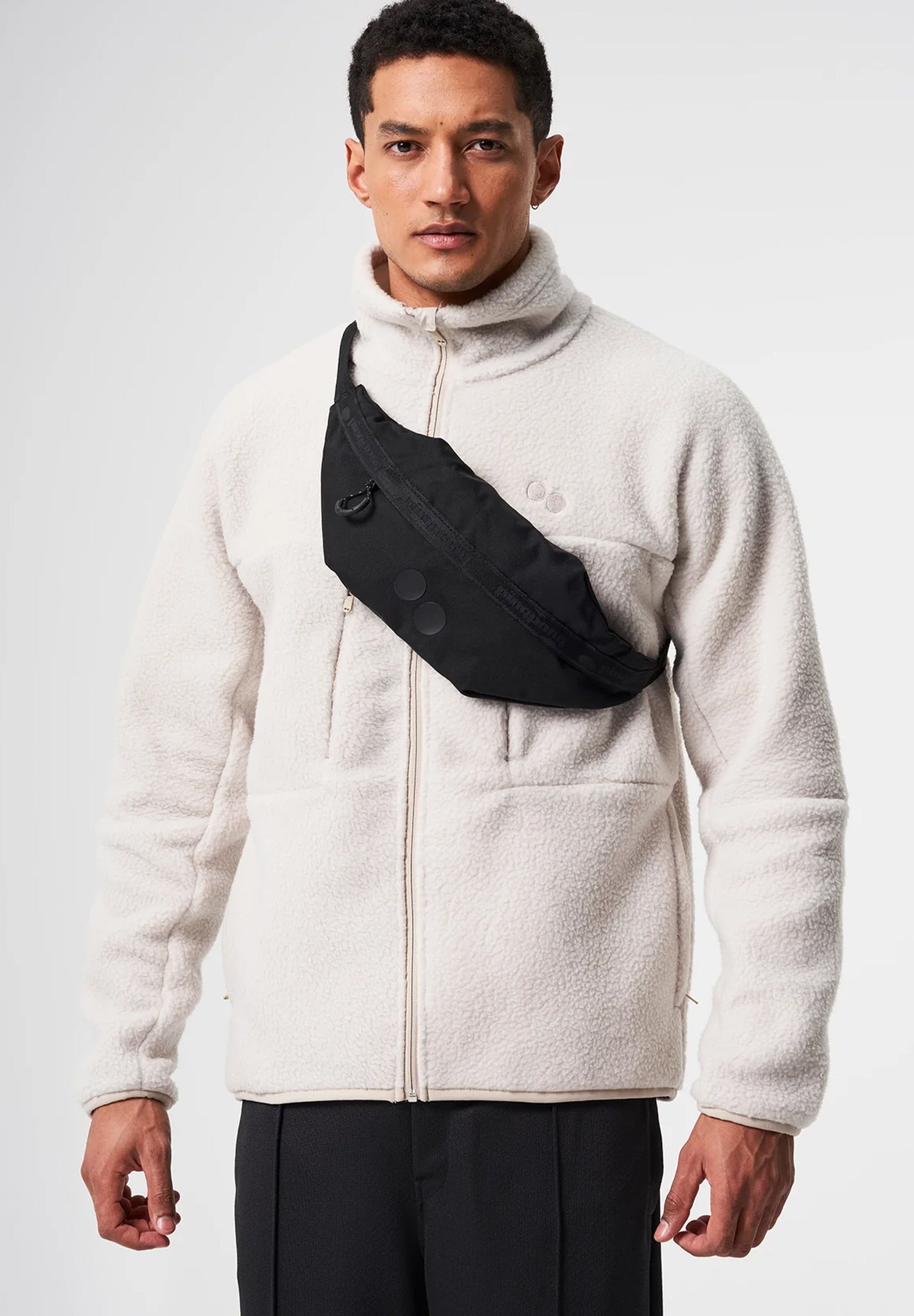 PINQPONQ - Brik Hipbag - Rooted Black - BACKYARD