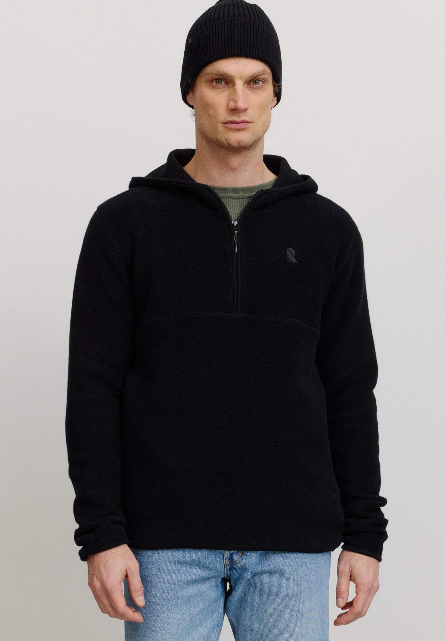 RECOLUTION - Caimito - Black - BACKYARD